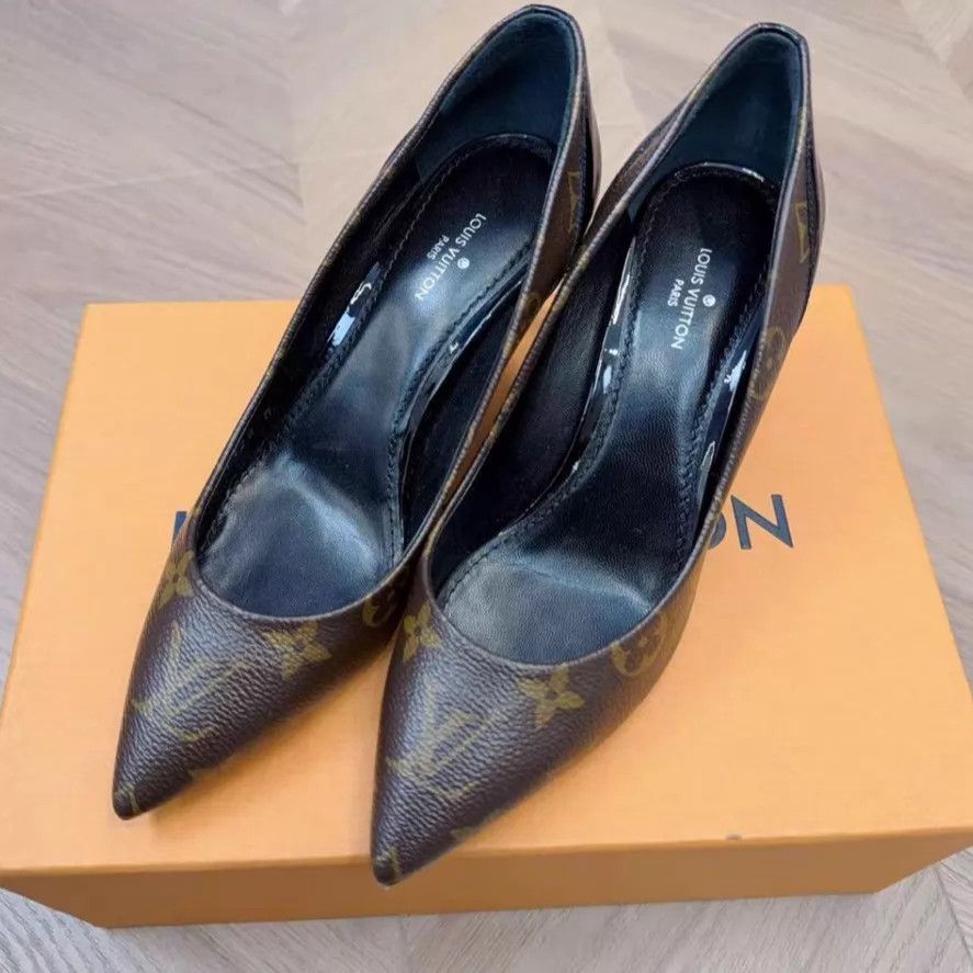 Louis Vuitton Louis Vuitton High Heels 35 Size US 4.5 / IT 34.5 - 1 Thumbnail