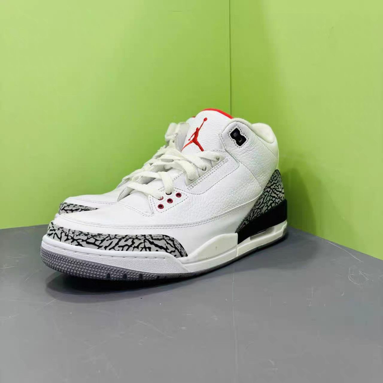 Jordan Brand Air Jordan 3 White Cement Basketball Shoes K15 Size US 11.5 / EU 44-45 - 1 Thumbnail