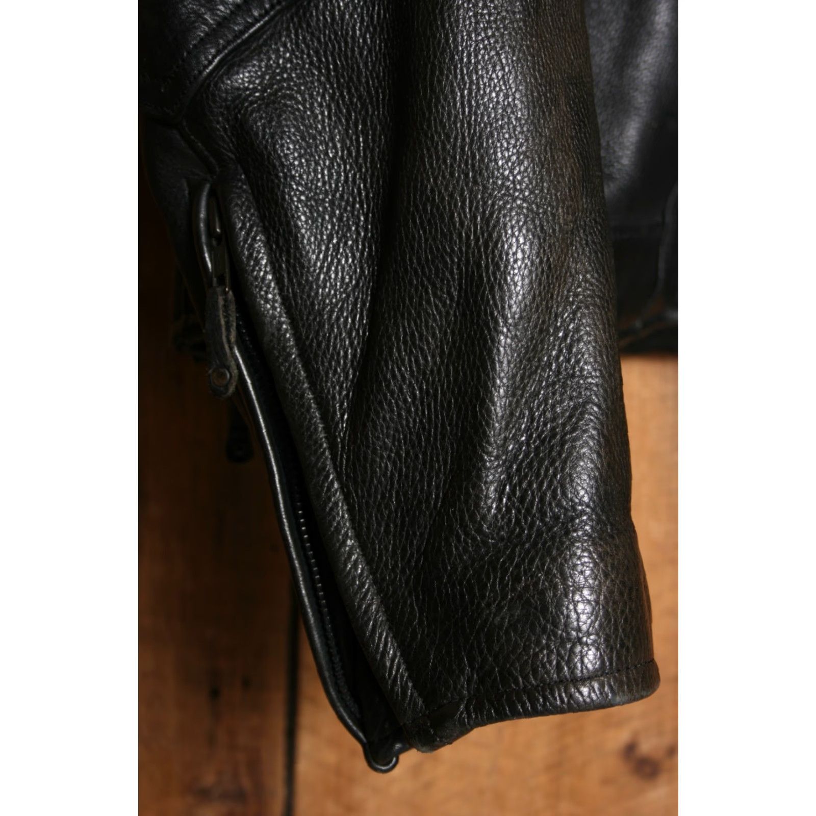 Vintage Vintage Heavy Black Leather Motorcycle Jacket Men's Sz. 50 (Missing Liner) Jacket Mens 50 Black Leather Motorcycle Vintage Size US M / EU 48-50 / 2 - 5 Thumbnail