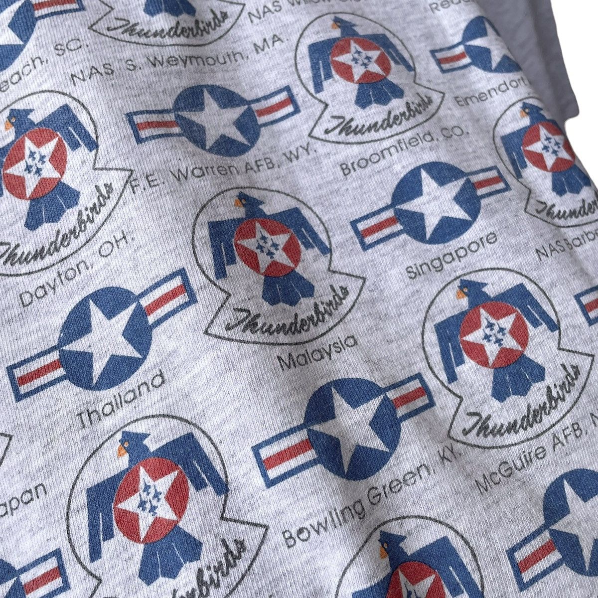 Vintage US Army USAF Thunderbird Vintage 1993 World Tour Tee Size US XXL / EU 58 / 5 - 8 Thumbnail