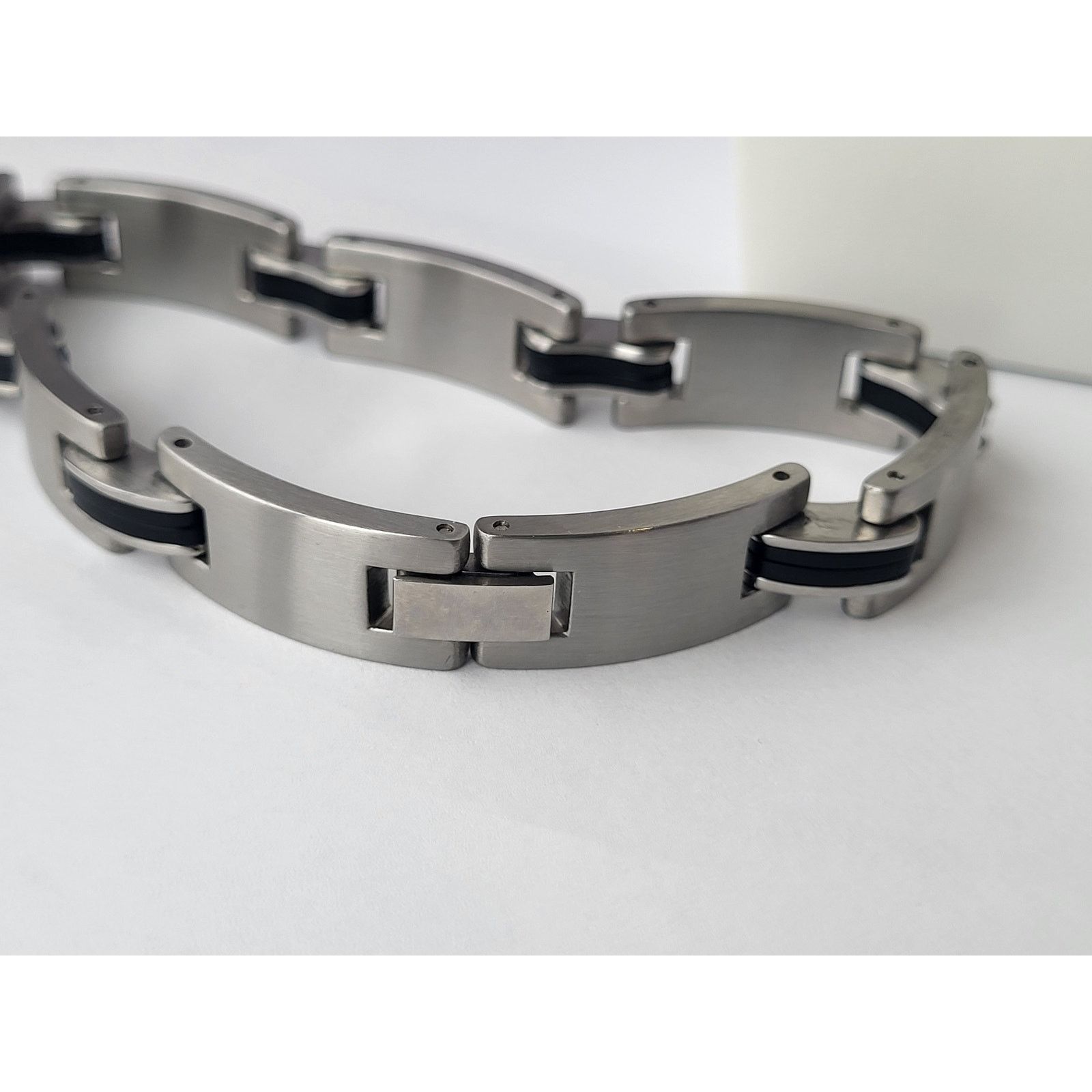 Other T&T TT Stainless Mens Heavy Chain Bracelet USA No Customs Size 34 - 3 Thumbnail