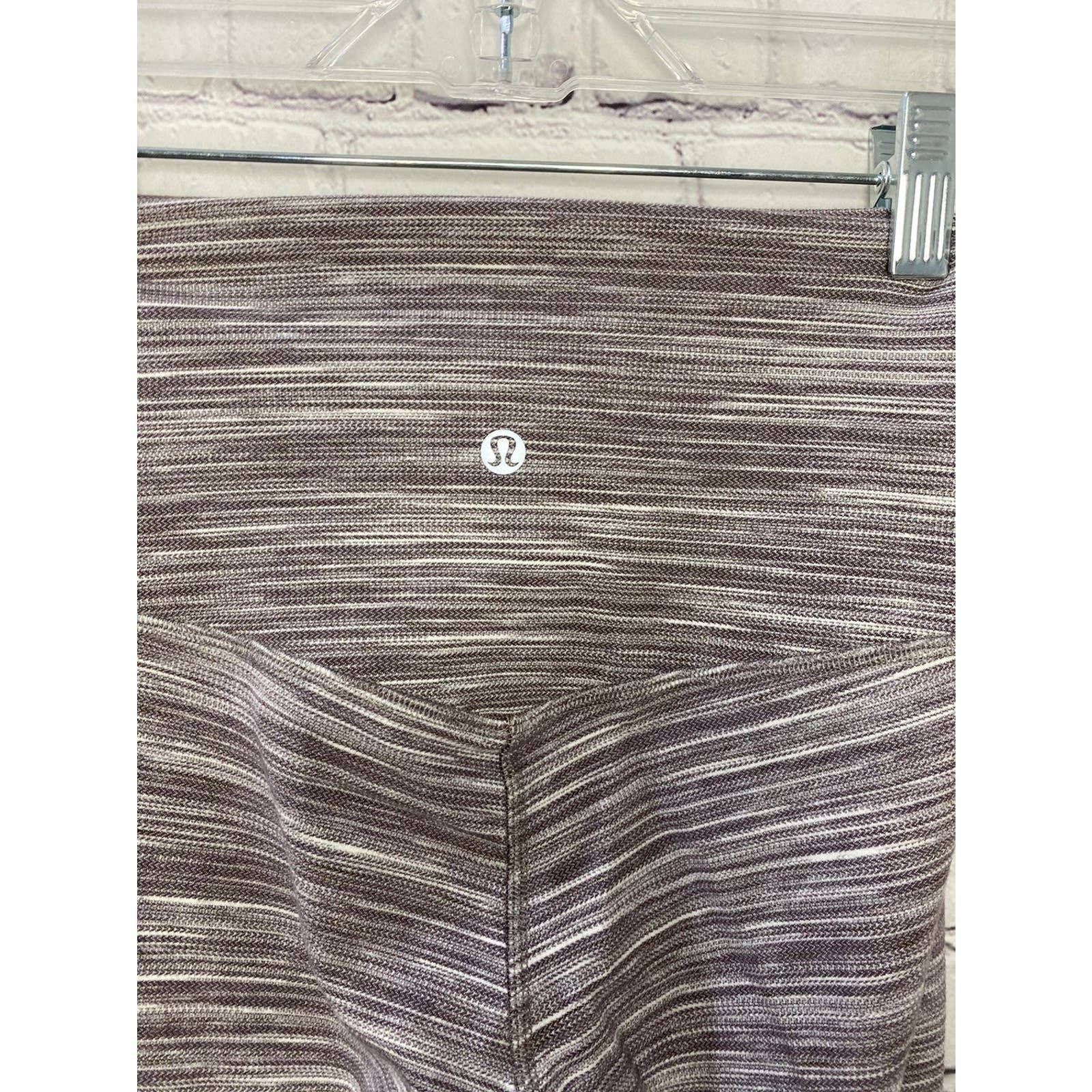 Lululemon lululemon leggings size 4 Size 27" / US 4 / IT 40 - 5 Thumbnail