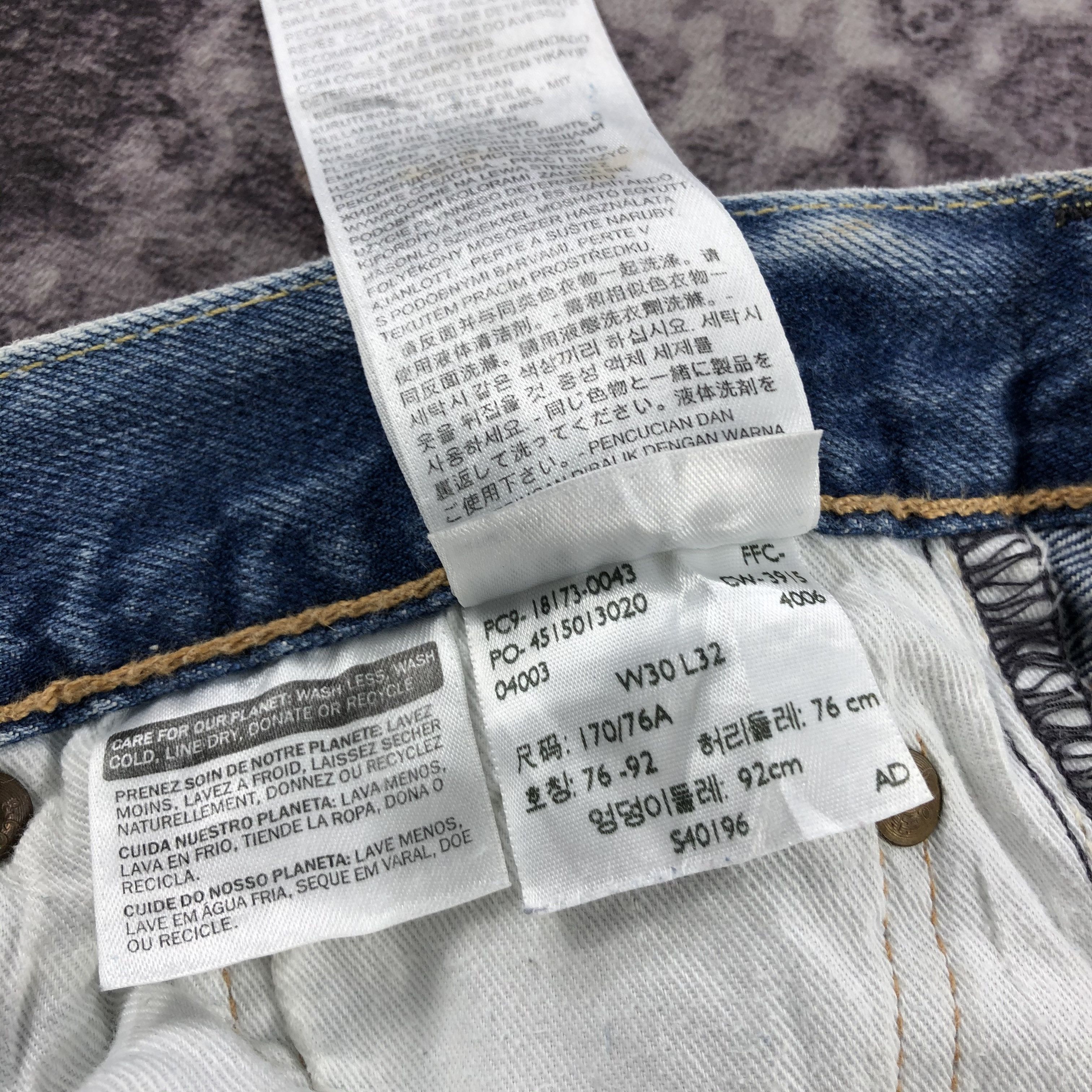 Levi's Vintage Blue Wash Distress Levis 501 Jeans-JM2550 Size US 32 / EU 48 - 15 Thumbnail