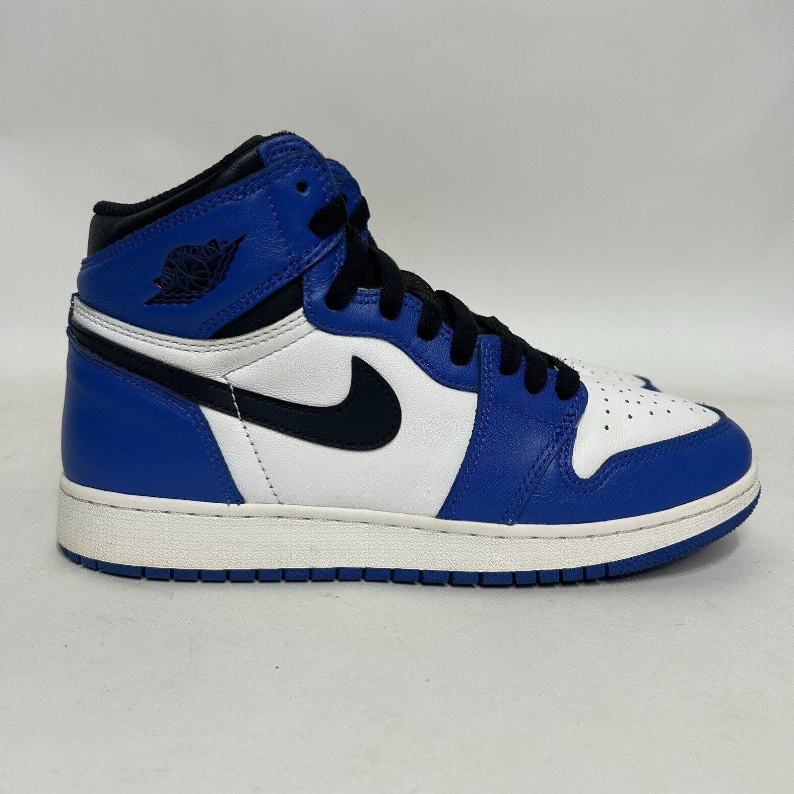 Nike Nike Air Jordan 1 Retro High OG BG “Game Royal” 2024 Size US 8.5 / IT 38.5 - 4 Thumbnail