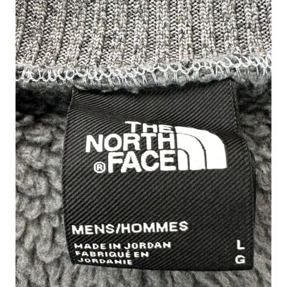 The North Face The North Face Pullover Sweatshirt Mens Large Fleece Lined Quarter Zip Gray Solid Zipper Breathing Polyester Walking Size US L / EU 52-54 / 3 - 4 Thumbnail