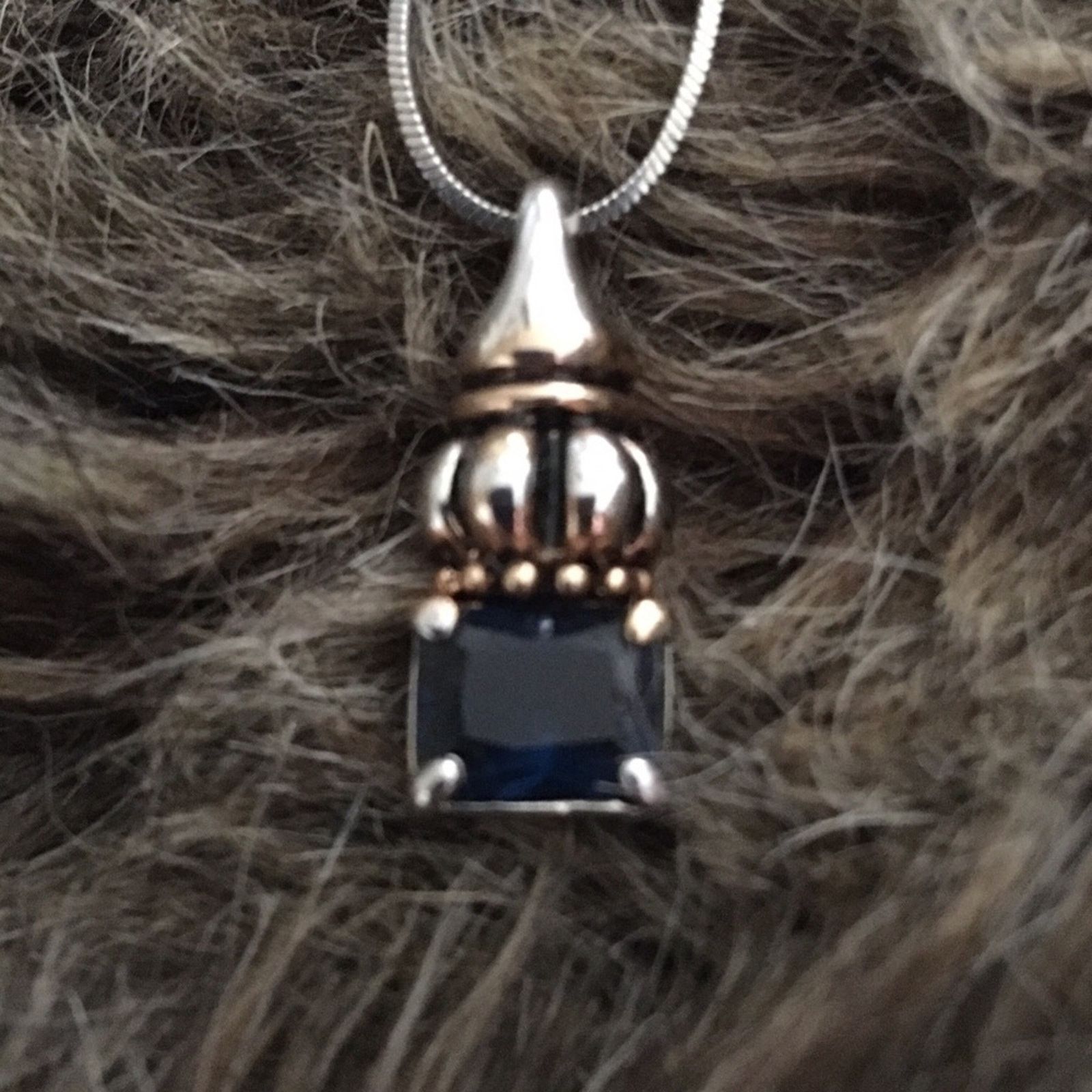 Vintage Vintage two tone sapphire stone pendant w/chain Size ONE SIZE - 2 Thumbnail