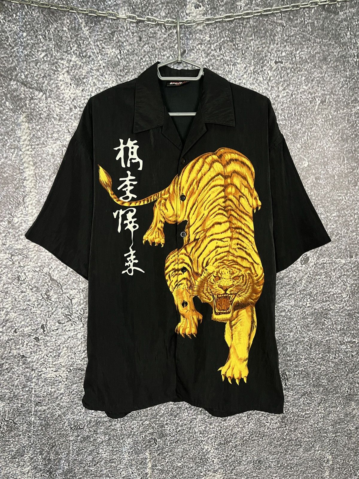 Vintage Tiger Logo Shorts Sleeve Shirt Japanese Style Crazy Y2K XXL Size US XXL / EU 58 / 5 - 1 Thumbnail