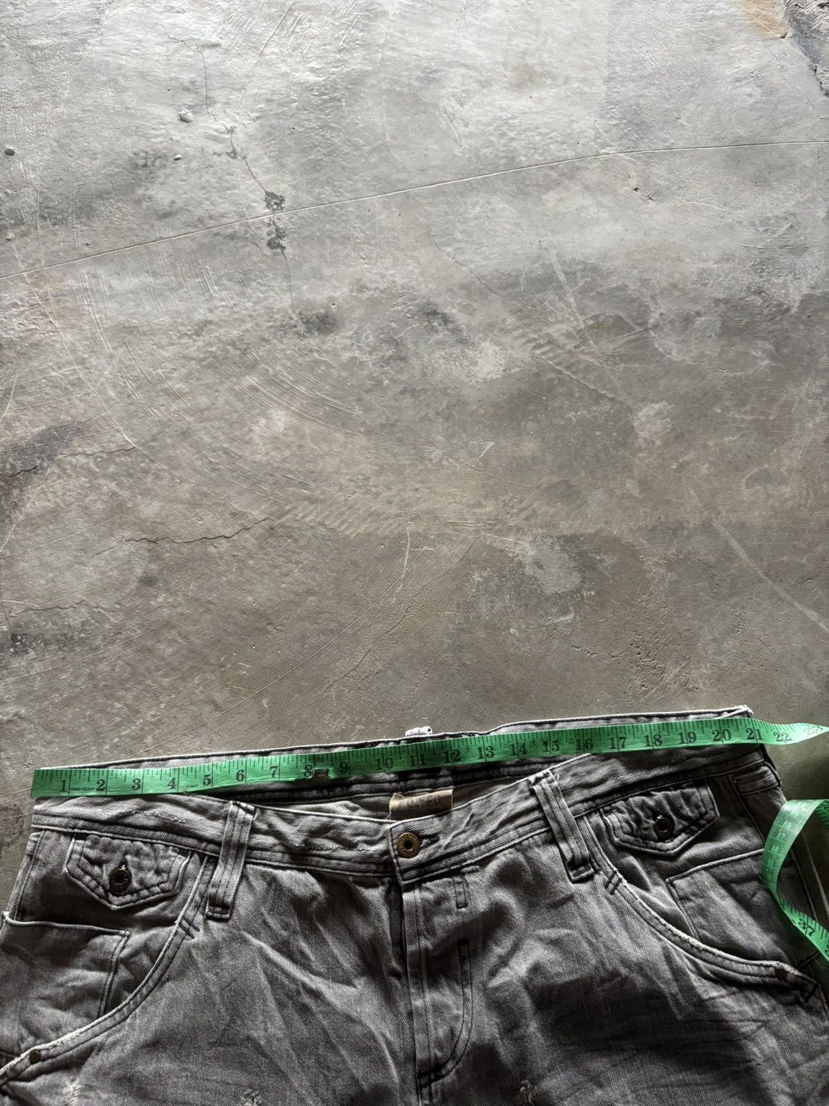 Dolce & Gabbana DOLCE & GABBANA distressed designer jeans Size US 42 / EU 58 - 16 Thumbnail