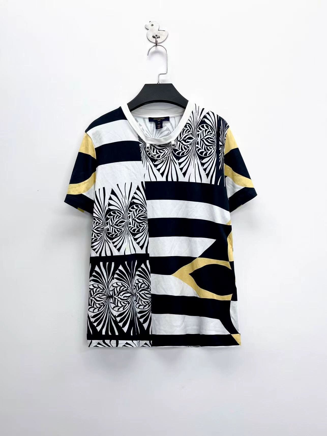 louis vuitton color block striped logo t-shirt