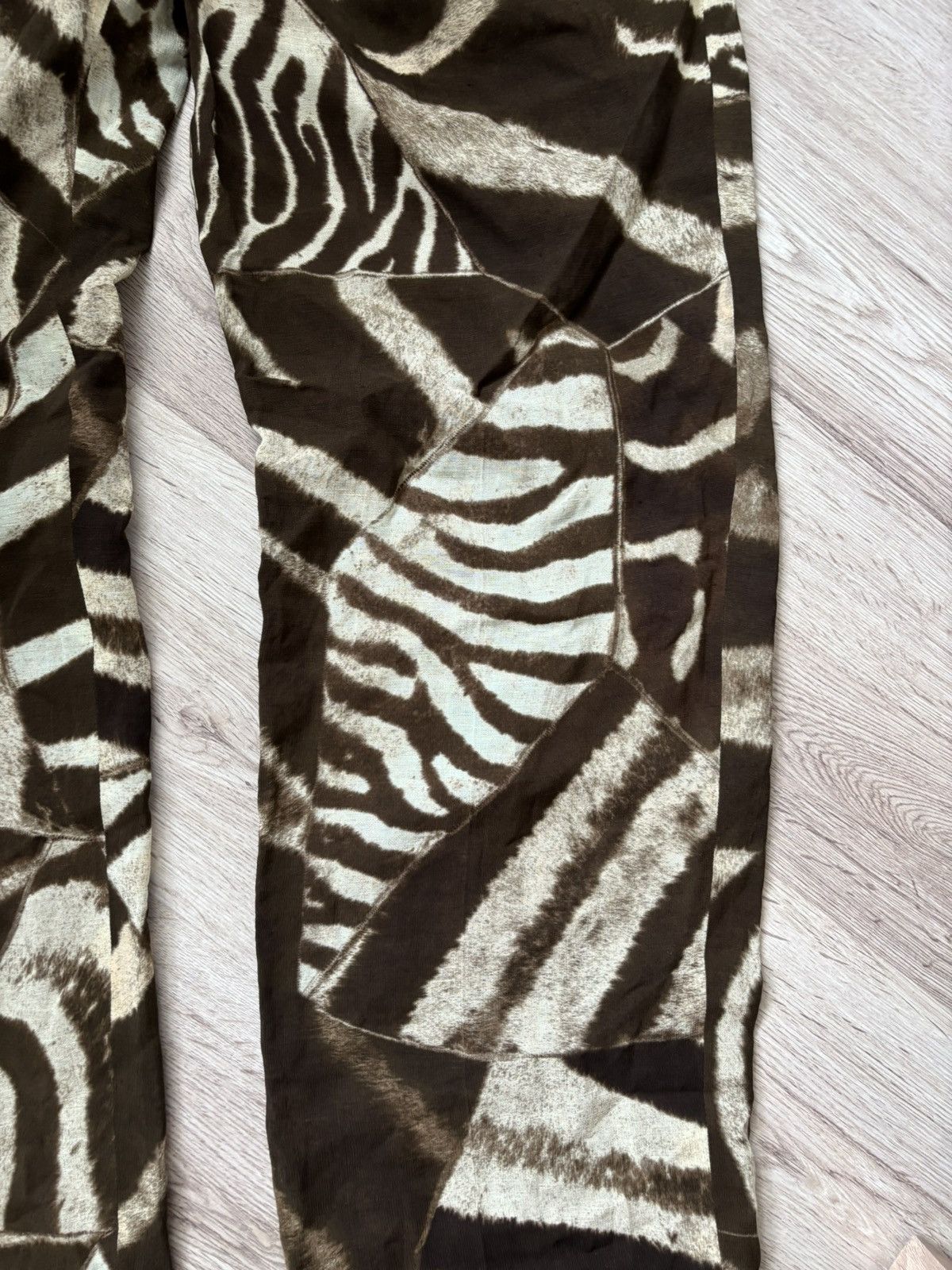 Ralph Lauren Purple Label Ralph Lauren Purple Label Collection Women’s Zebra Print Size 28" / US 6 / IT 42 - 5 Thumbnail