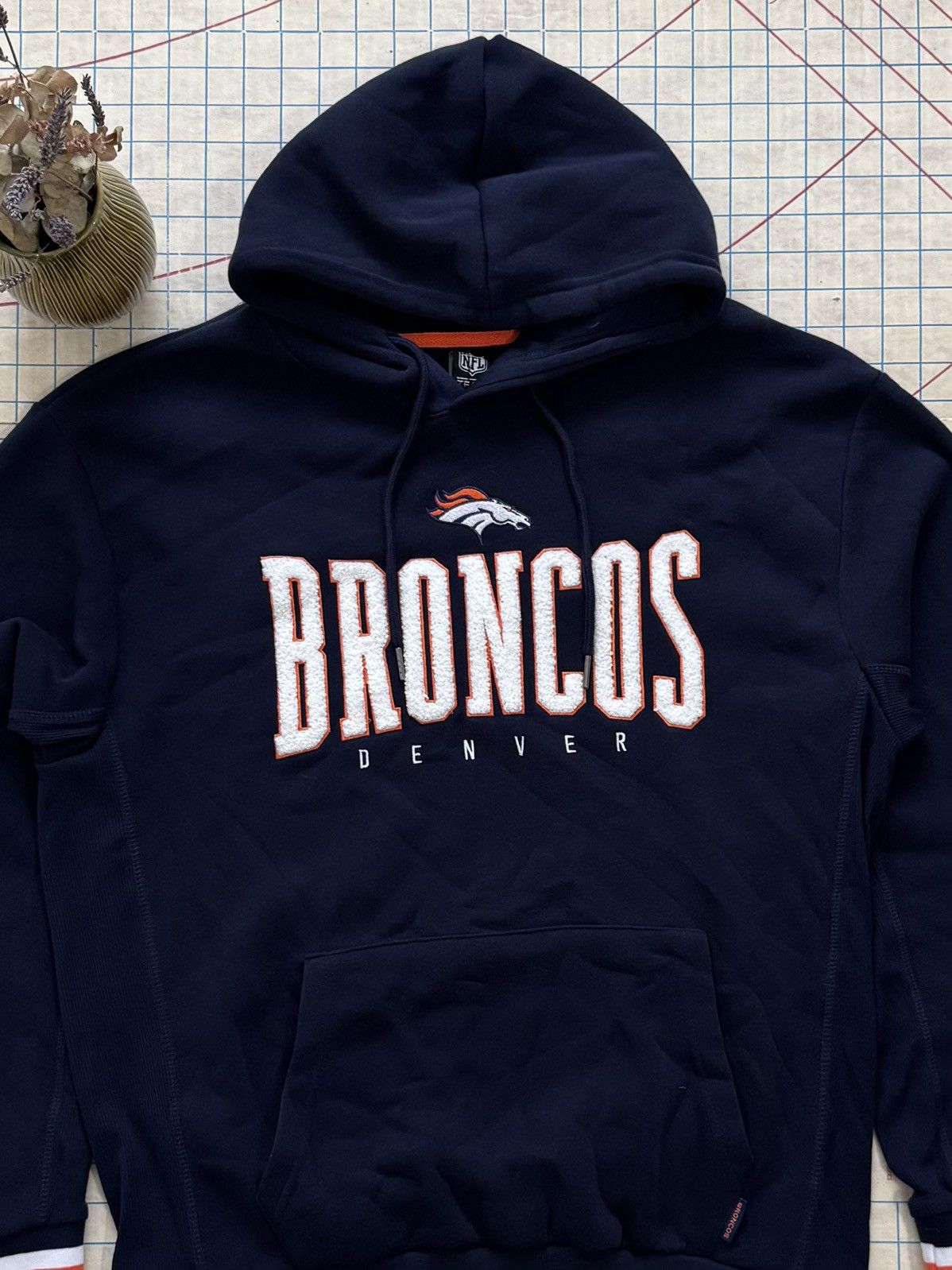 NFL NWOT NFL Team Apparel Denver Broncos Pull Over Hoodie Large Size US L / EU 52-54 / 3 - 3 Thumbnail