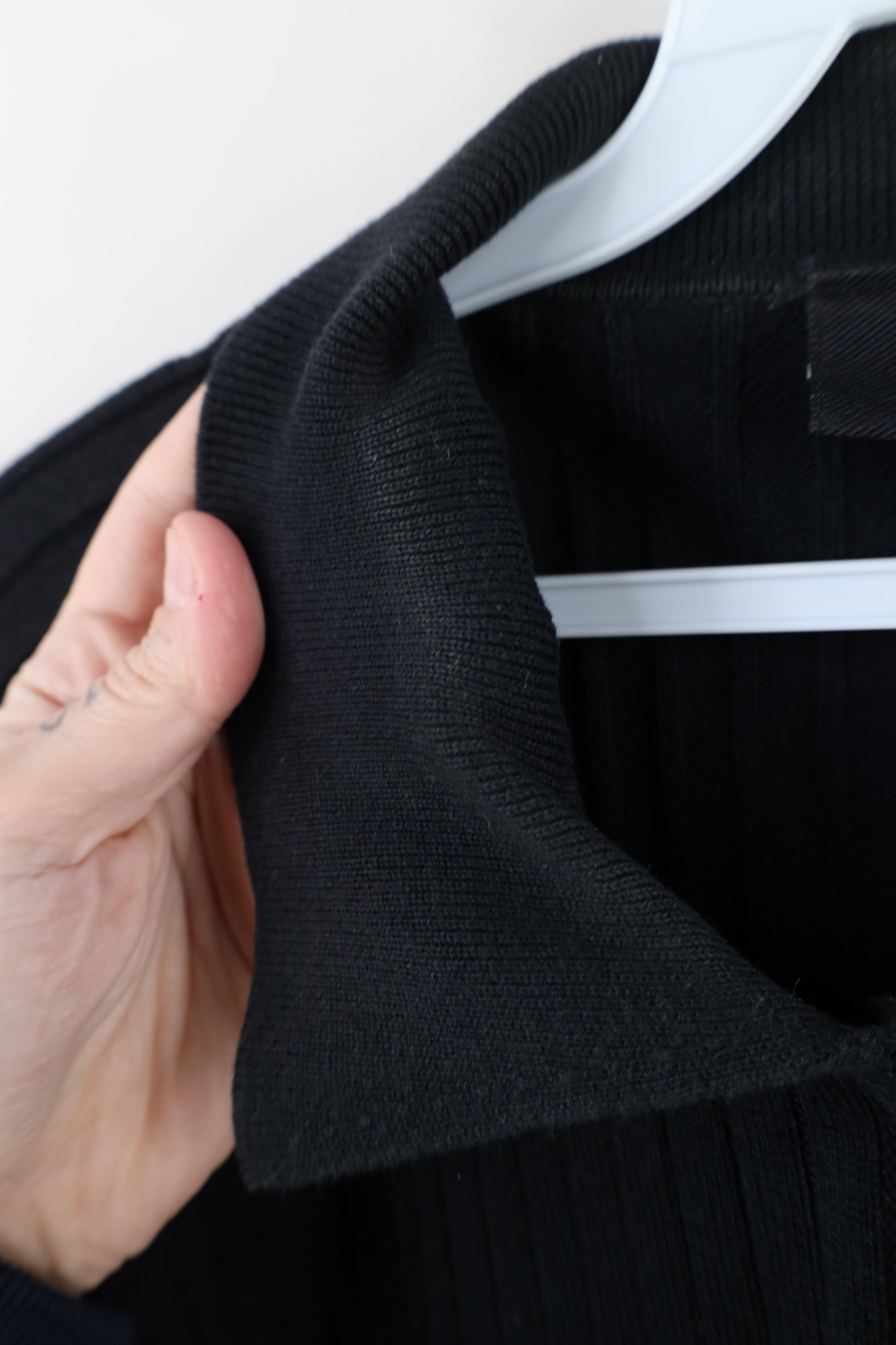 Vintage Vintage 90s Streetwear Ribbed Knit Collared Polo Shirt Black Size US M / EU 48-50 / 2 - 8 Thumbnail