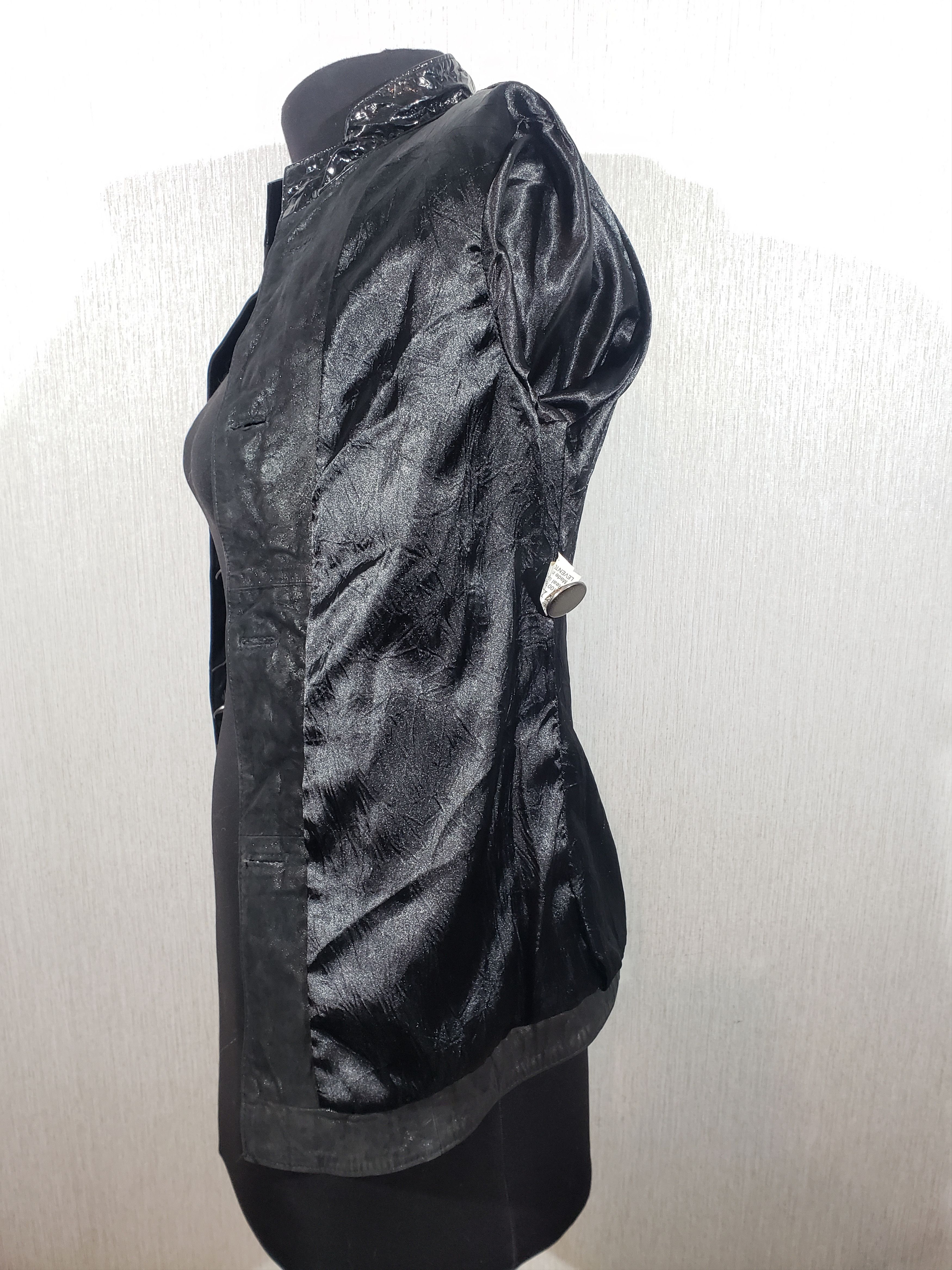 Other Stylish women's leather jacket with buttons. Size M / US 6-8 / IT 42-44 - 8 Thumbnail