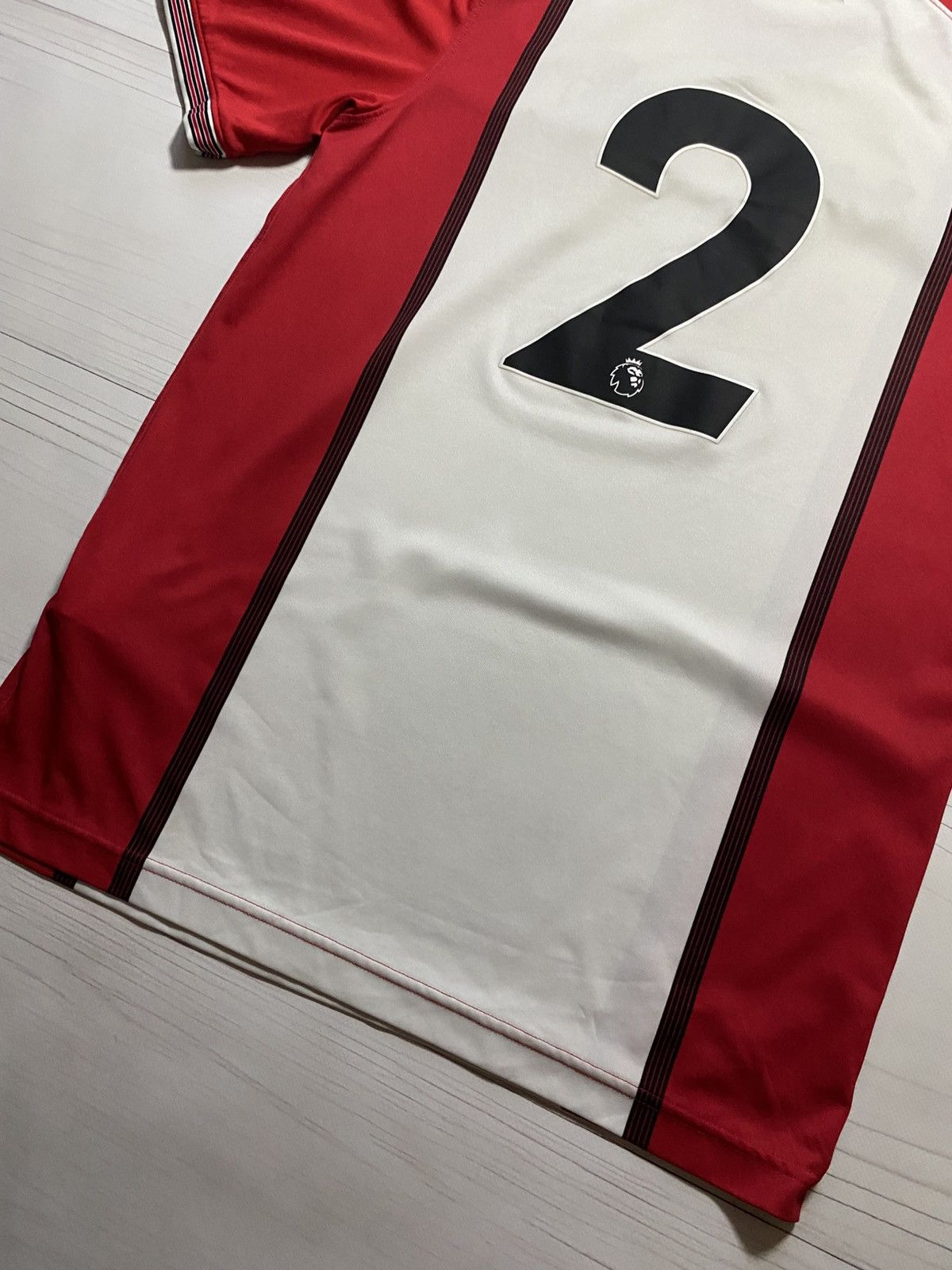 Under Armour Vintage Under Armour Southampton 2017/18 #2 player jersey Size US M / EU 48-50 / 2 - 15 Thumbnail