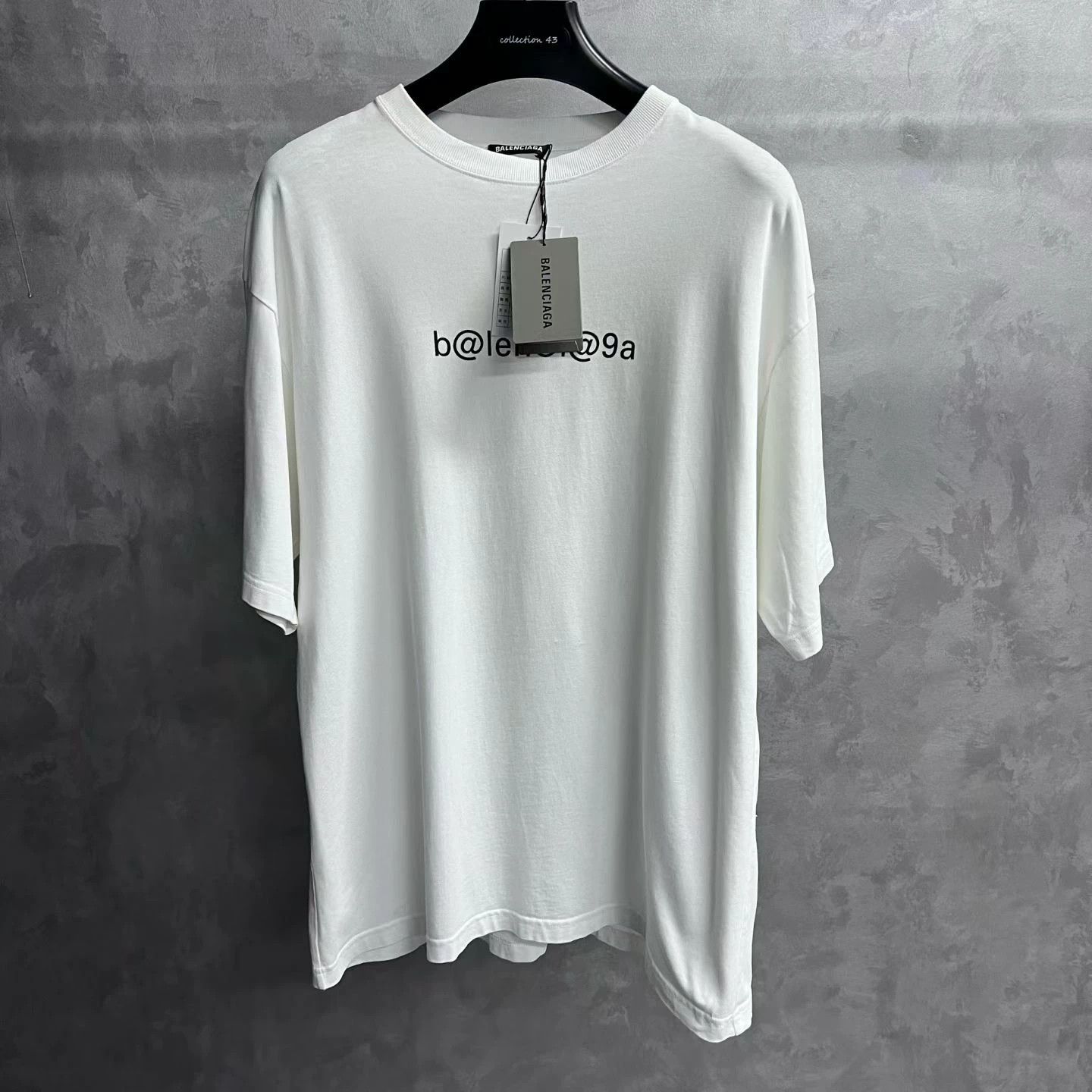 Balenciaga Balenciaga Printed White Hoodie S Men Size US S / EU 44-46 / 1 - 1 Thumbnail