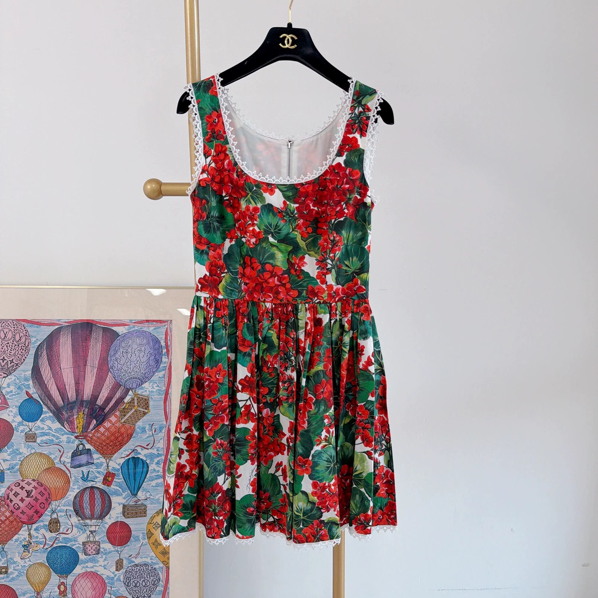 Dolce & Gabbana Dolce&Gabbana Red Floral Dress 40 Size S / US 4 / IT 40 - 2 Thumbnail