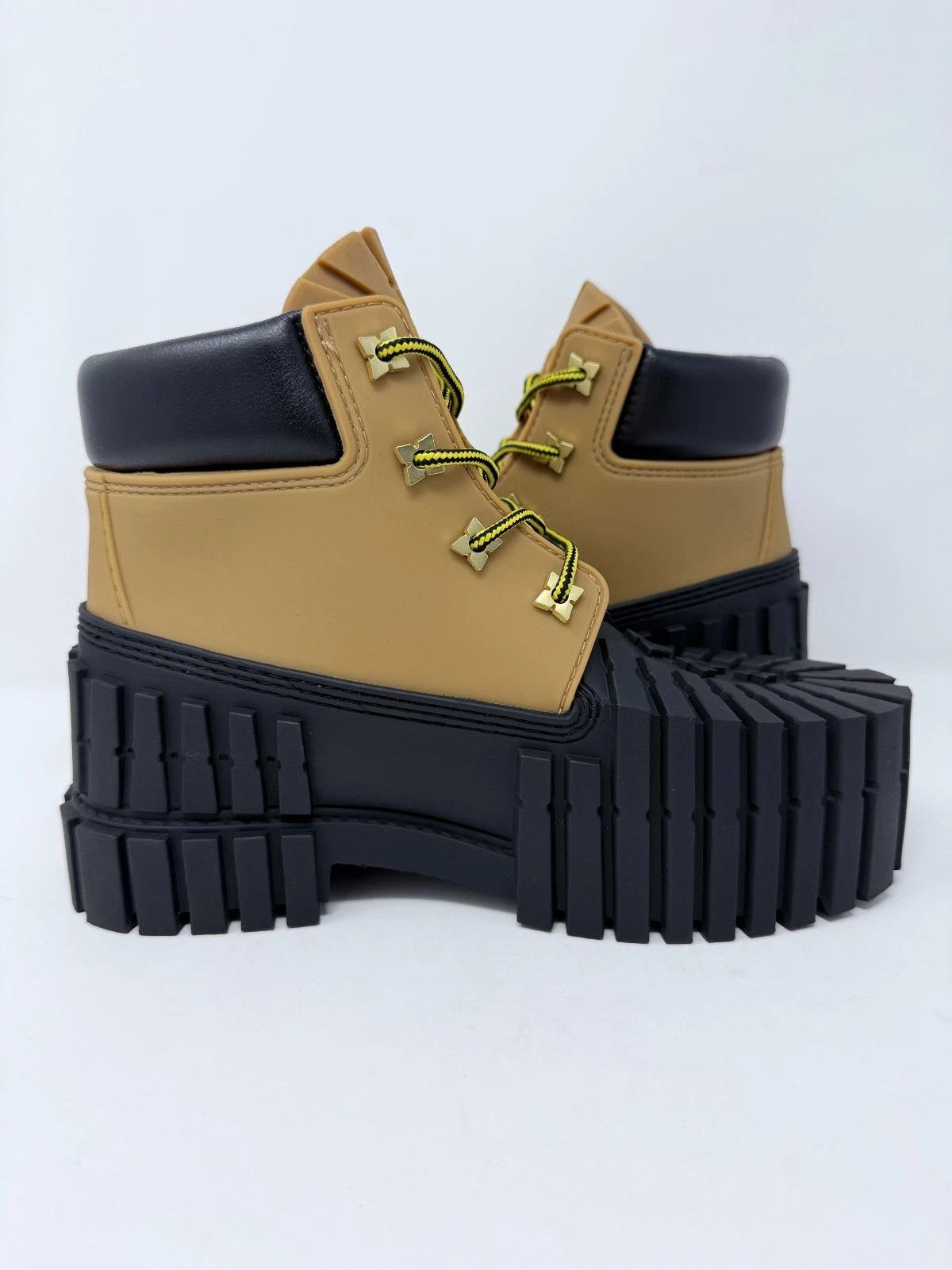 MSCHF MSCHF 2x4 Timberland Duck Boot Wheat Brown Black Size US 8 / EU 41 - 4 Thumbnail