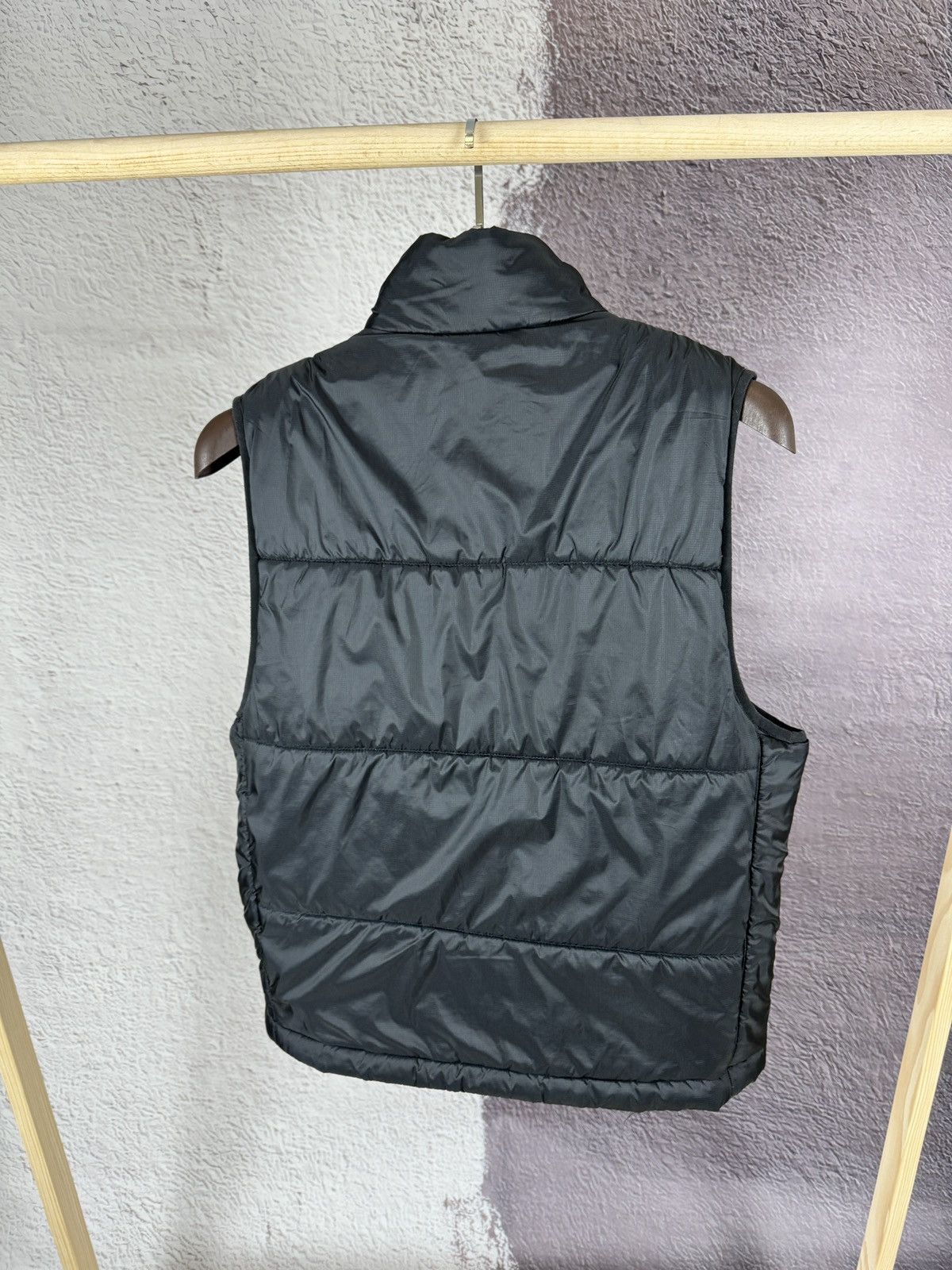 Nike Nike vintage y2k reversible black red nylon quilted vest Size US S / EU 44-46 / 1 - 9 Thumbnail
