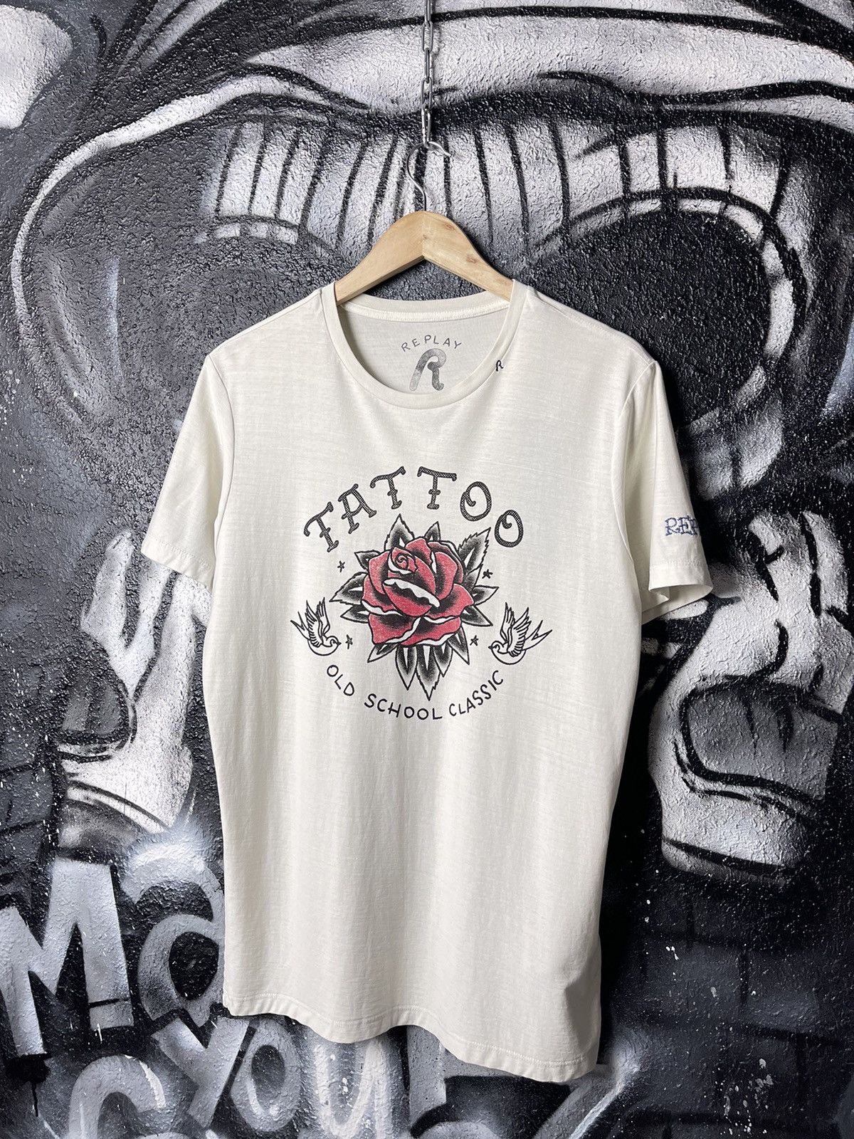 Replay Replay NWT Tattoo Old School Classic Front Logo Casual T-Shirt Men’s Size M Size US M / EU 48-50 / 2 - 5 Thumbnail