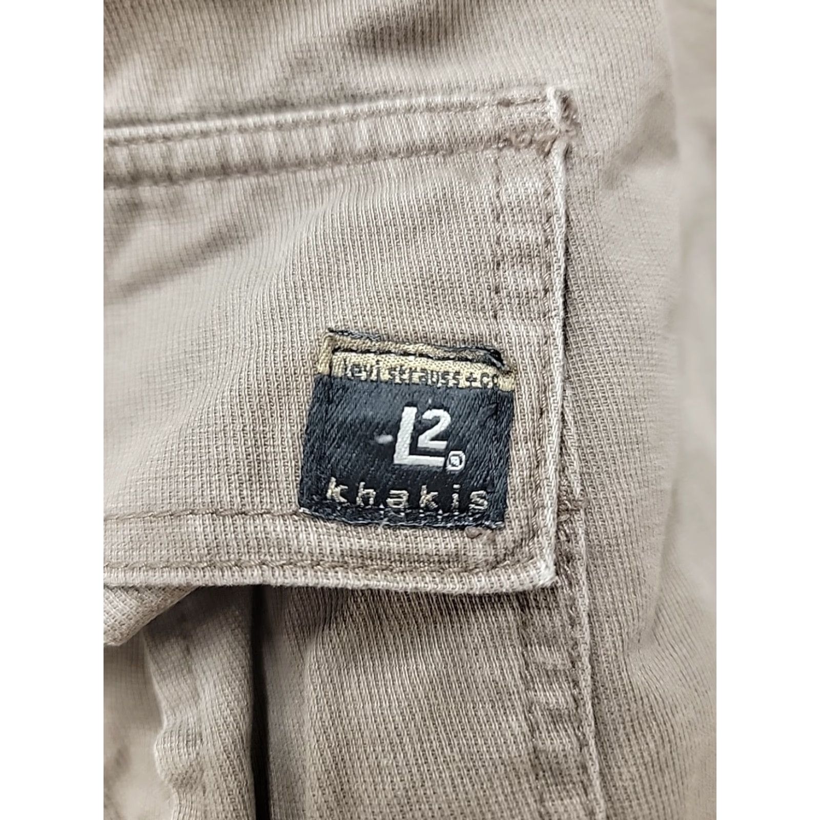 Levi's VINTAGE Levis Khakis Shorts Mens 32 Cargo Workwear Skater Casual Flat Front Brown Cotton Canvas Pockets 90s Mens Size US 32 / EU 48 - 4 Thumbnail