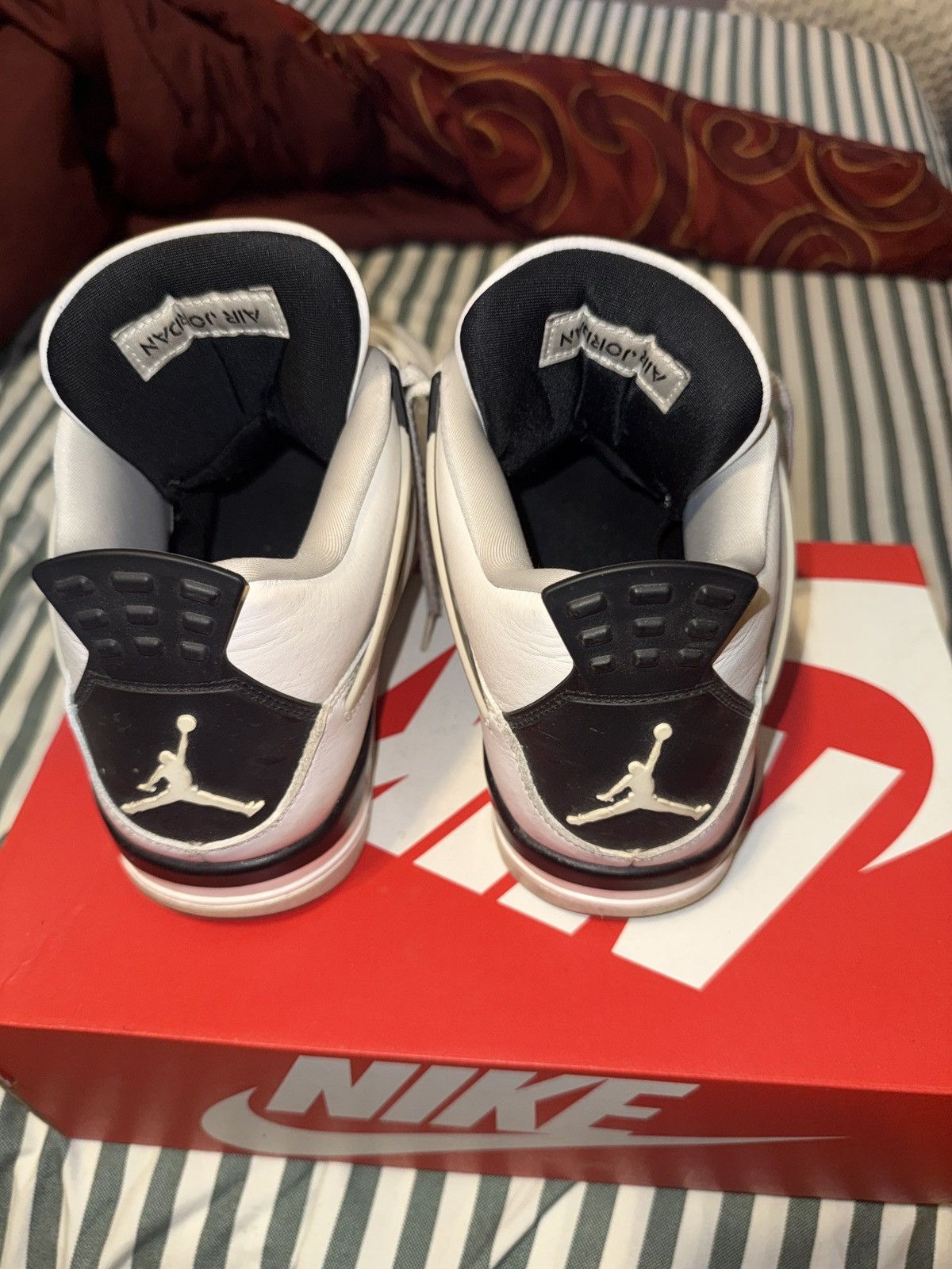 Nike JORDAN 4 military black Size US 10 / EU 43 - 2 Thumbnail