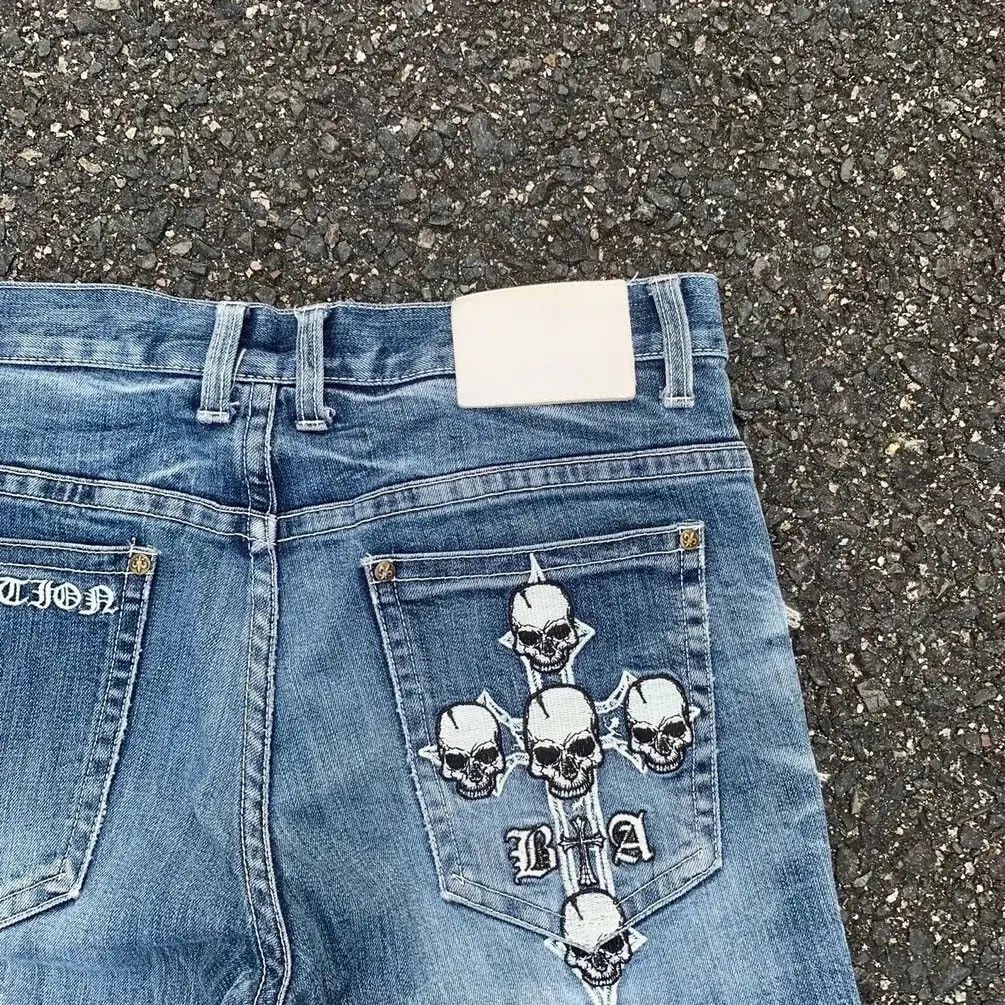 Tornado Mart SUN FADED SKULLS DISTRESSED DENIM TROUSERS BE AMBITION JEANS Size US 32 / EU 48 - 16 Thumbnail