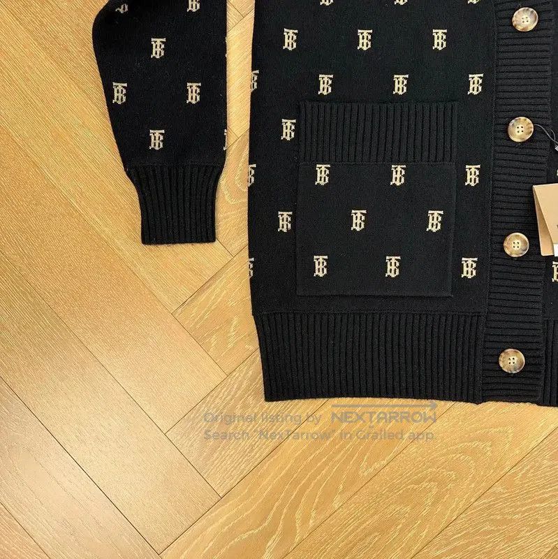 Burberry Burberry Black Knit Cardigan with Logo Pattern. Size S / US 4 / IT 40 - 4 Thumbnail