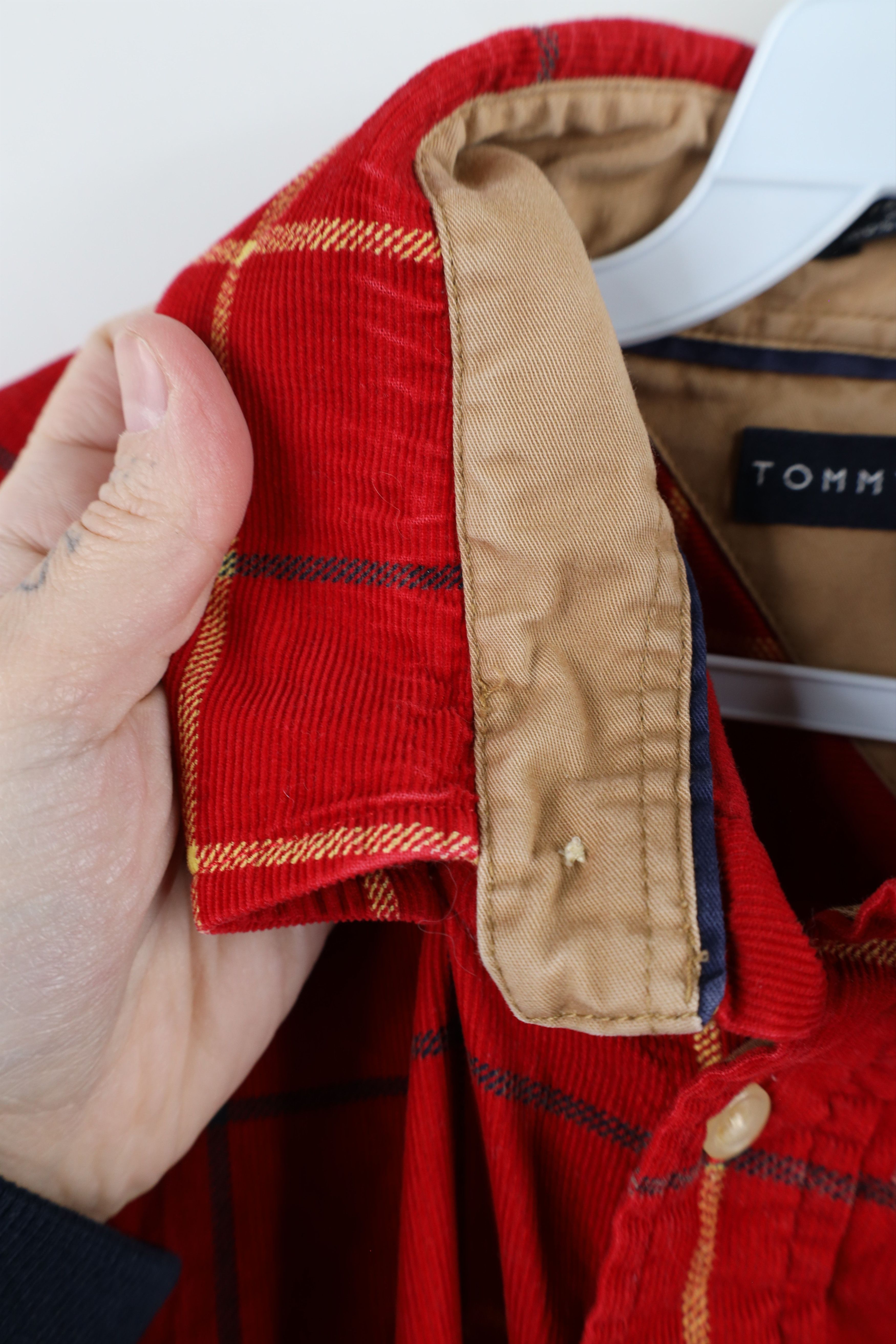 Tommy Hilfiger × Vintage Vintage 90s Tommy Hilfiger Collared Button Down Shirt Size US L / EU 52-54 / 3 - 9 Thumbnail