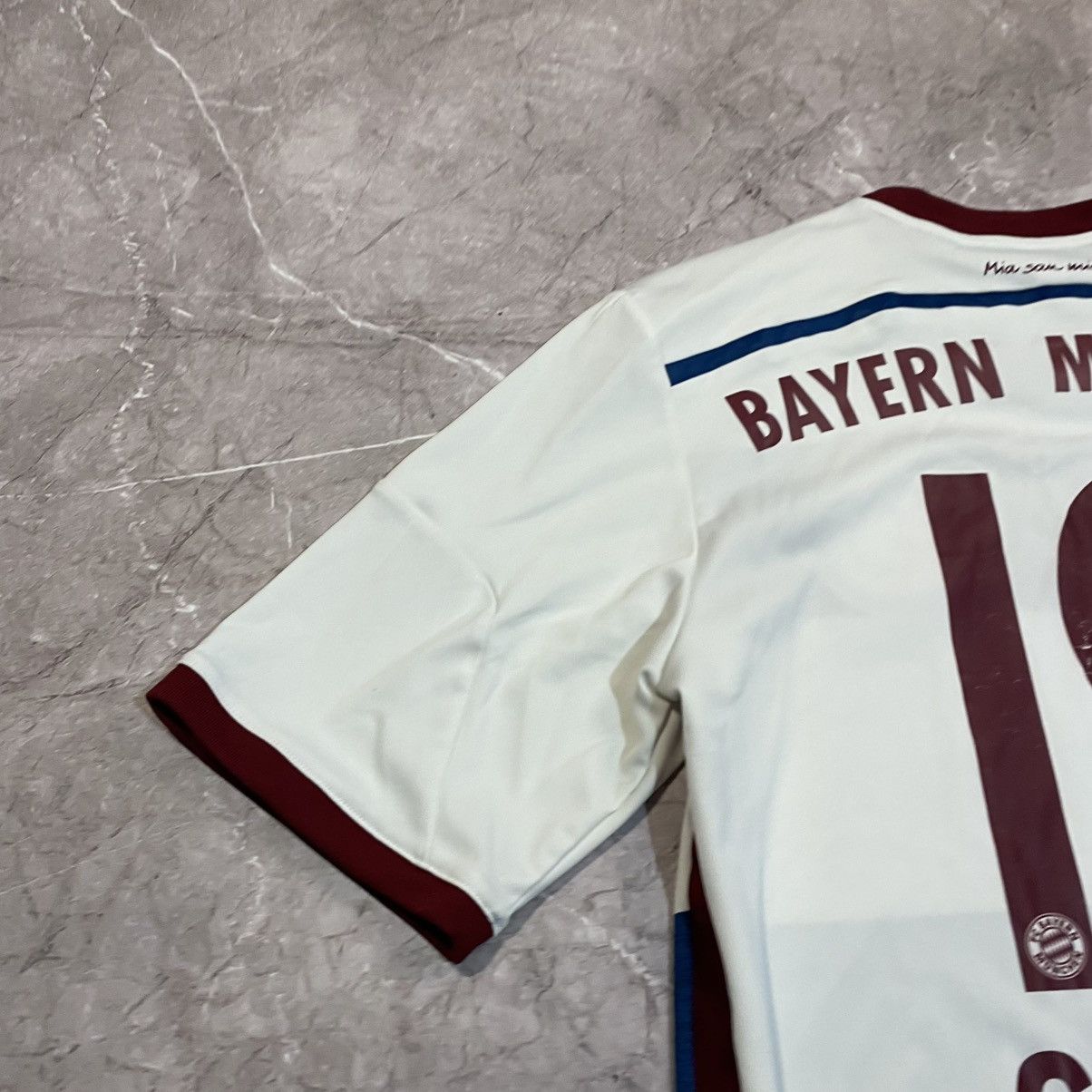 Vintage GOTZE ! VINTAGE ADIDAS BAYERN MUNICH TEE FIFA CHAMPIONS Size US M / EU 48-50 / 2 - 11 Thumbnail