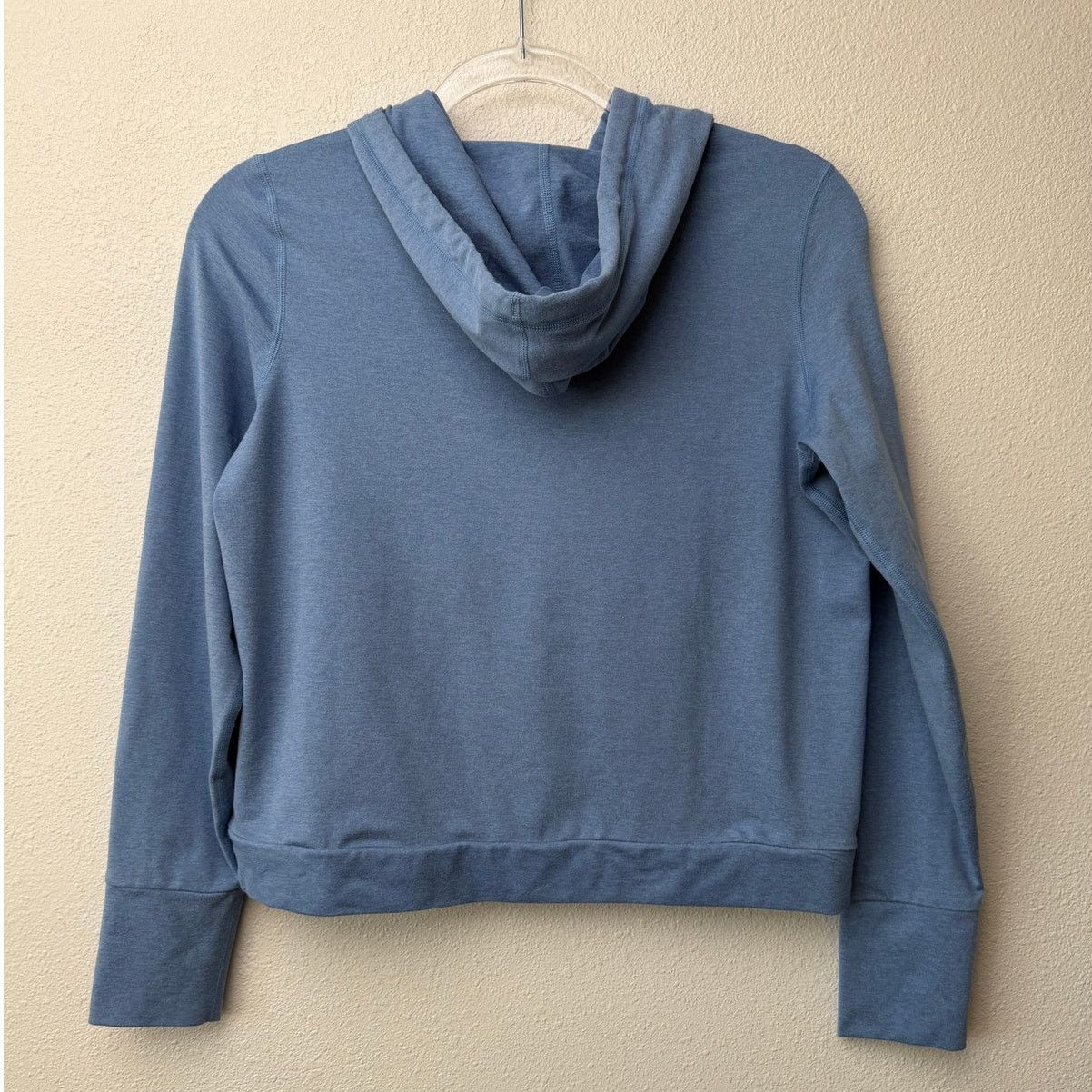 Vuori Vuori Blue Hooded Crop Sweater XS Light Long Sleeve Pullover Size XS / US 0-2 / IT 36-38 - 5 Thumbnail