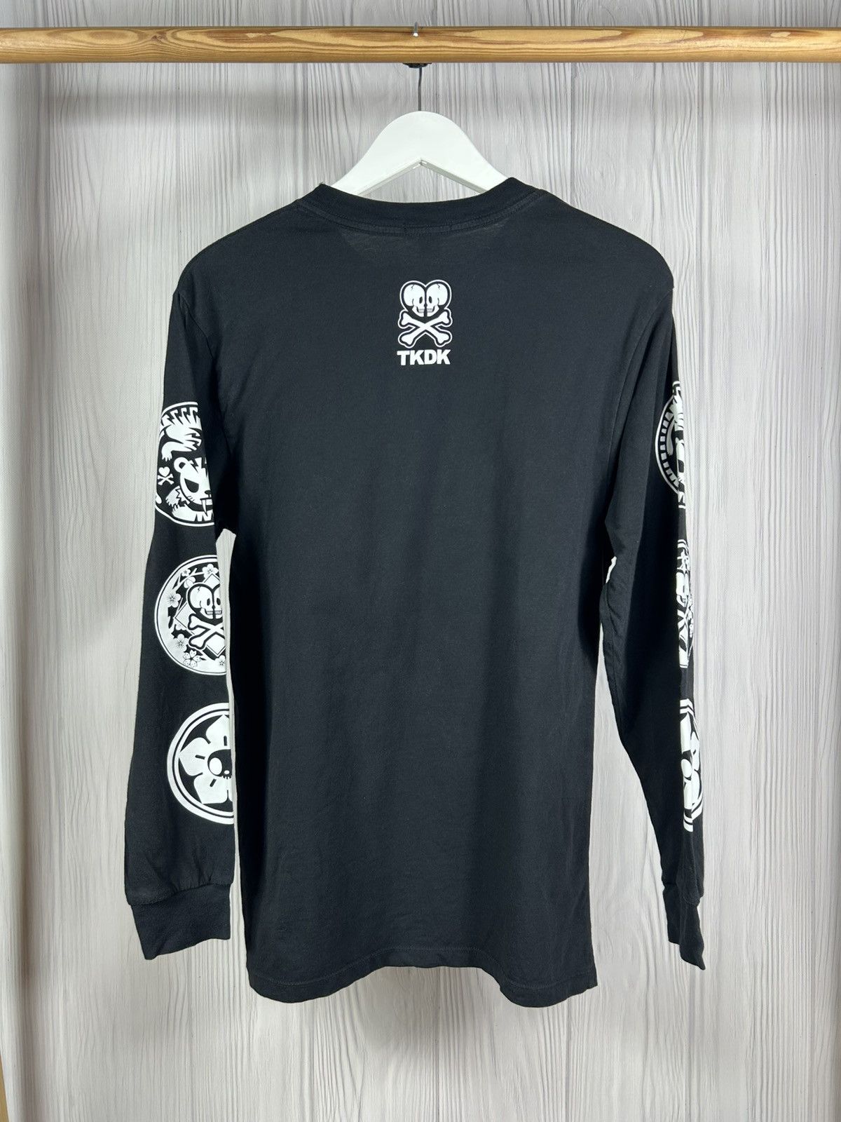 tokidoki TKDK Tokidoki Skull & Bones Flame Graphic Longsleeve Size M Size US M / EU 48-50 / 2 - 2 Thumbnail