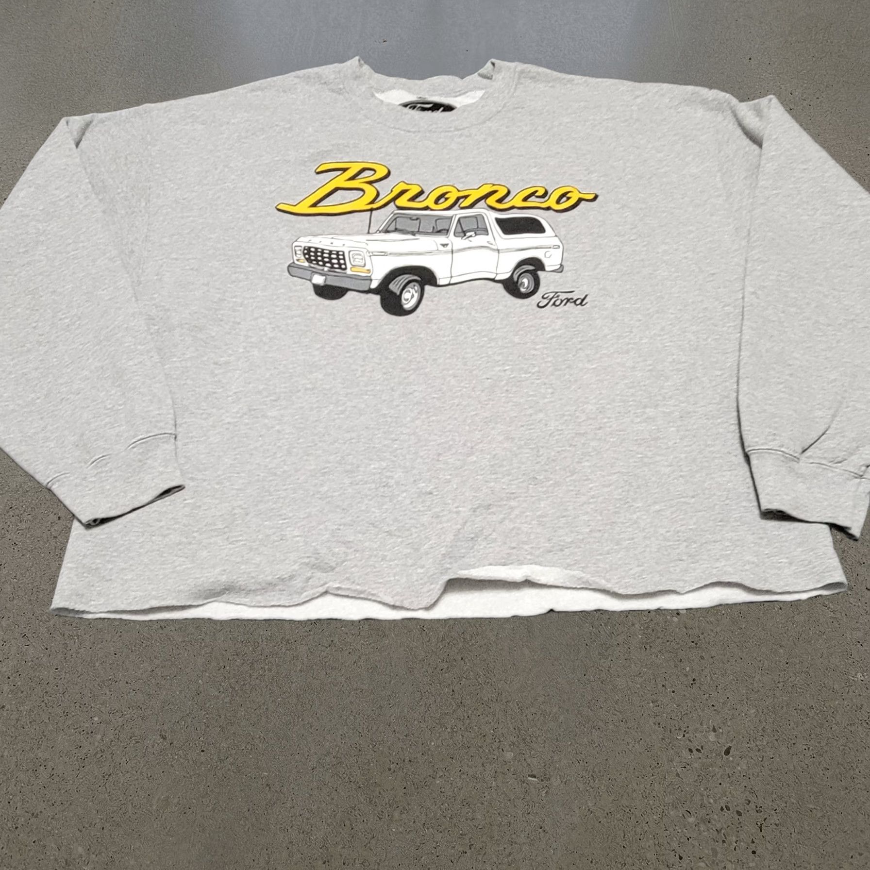 Ford Sweatshirt Mens 1XL Gray Bronco Crewneck Double Sided Large Logos Cars Classic Usa, Men's