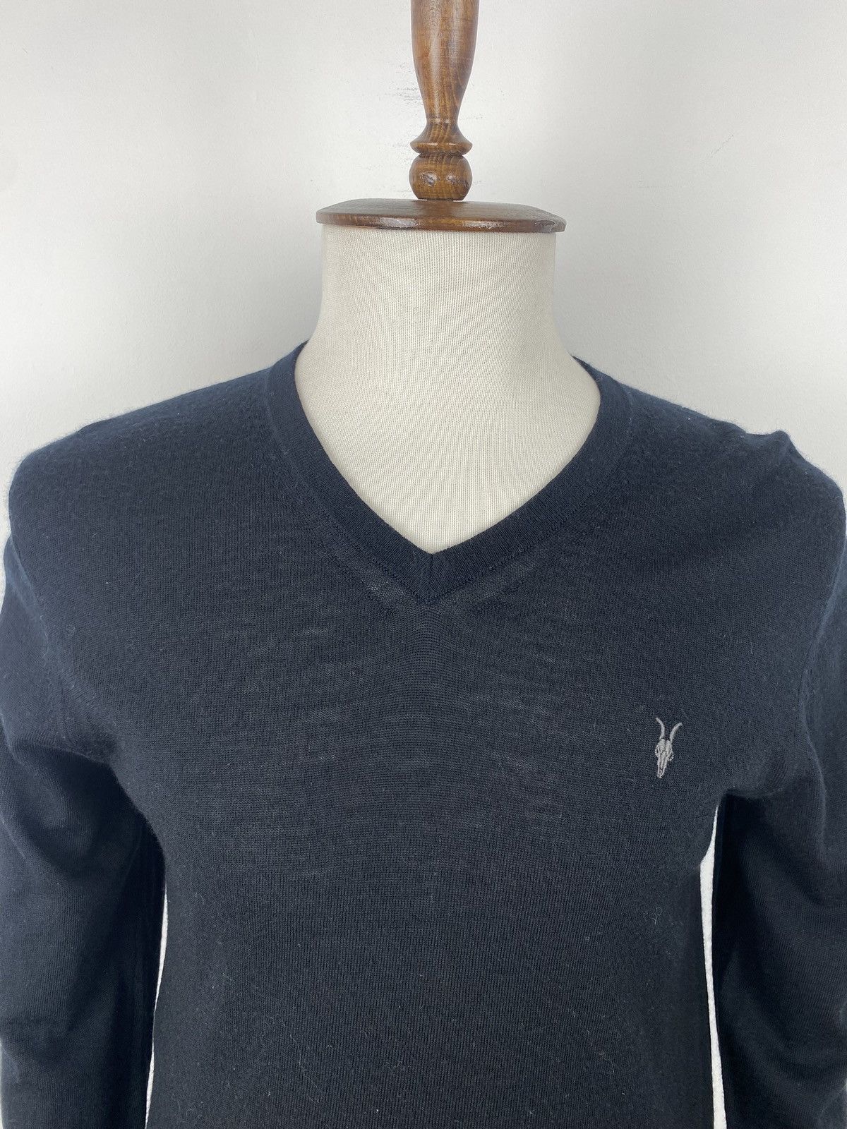 Allsaints Men’s Allsaints Mode Merino V Neck Sweater size L Size US L / EU 52-54 / 3 - 2 Thumbnail