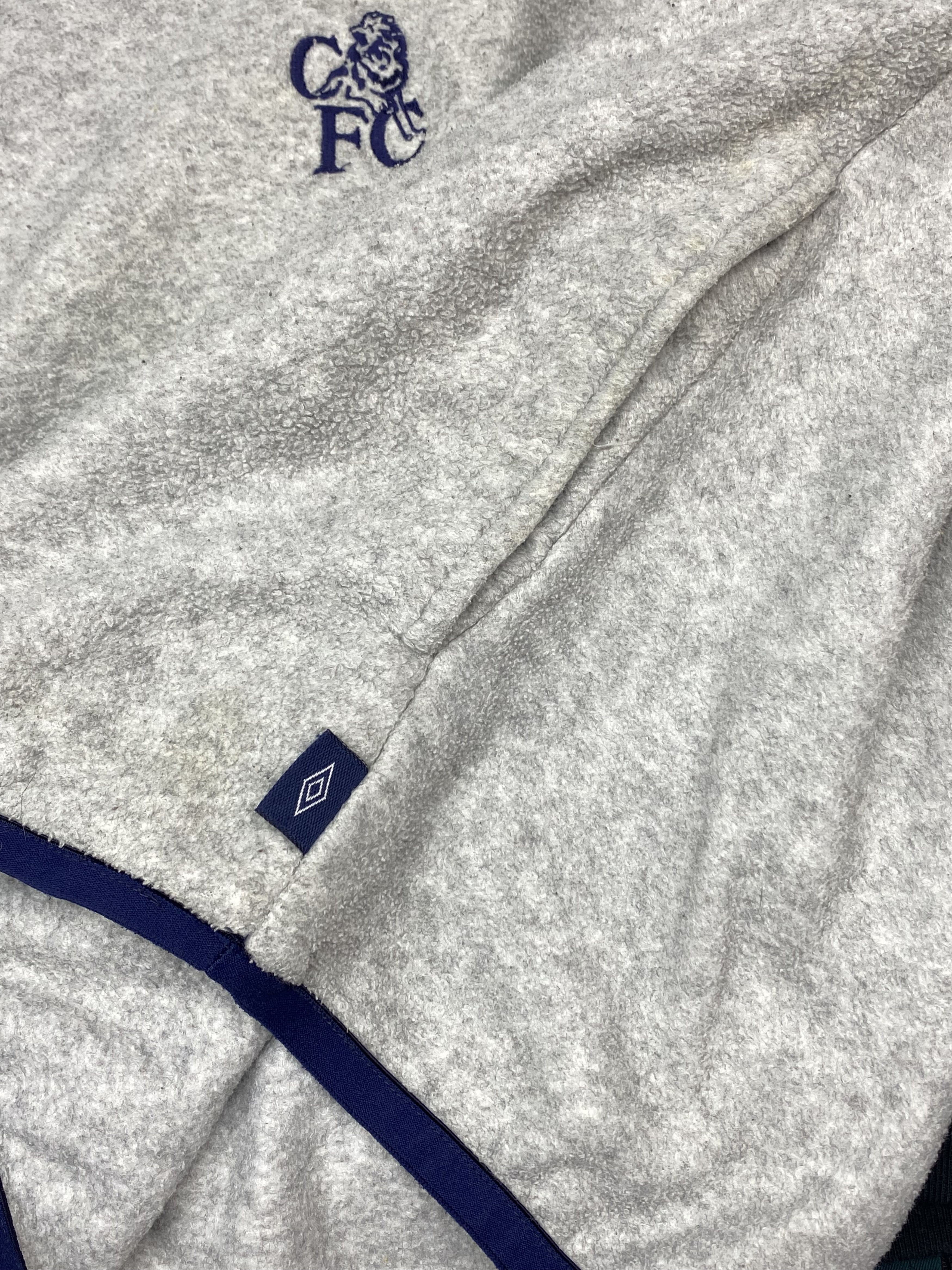 Umbro Vintage 90s Umbro Chelsea FC Fleece Pullover Sweater 1/4 zip Size US M / EU 48-50 / 2 - 15 Thumbnail