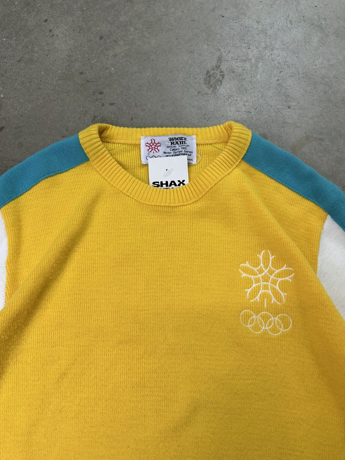 Vintage vintage 80s calgary olympics canada knit sweater medium Size US M / EU 48-50 / 2 - 3 Thumbnail
