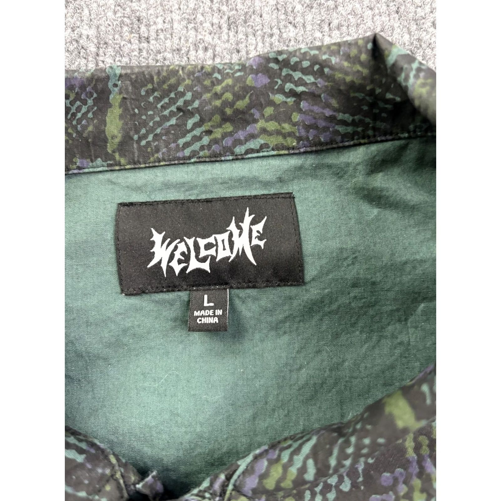 Welcome Skateboards VINTAGE? Welcome Skateboards Shirt Mens Large Green Snakeskin Long Sleeve Button Front Size US L / EU 52-54 / 3 - 2 Thumbnail