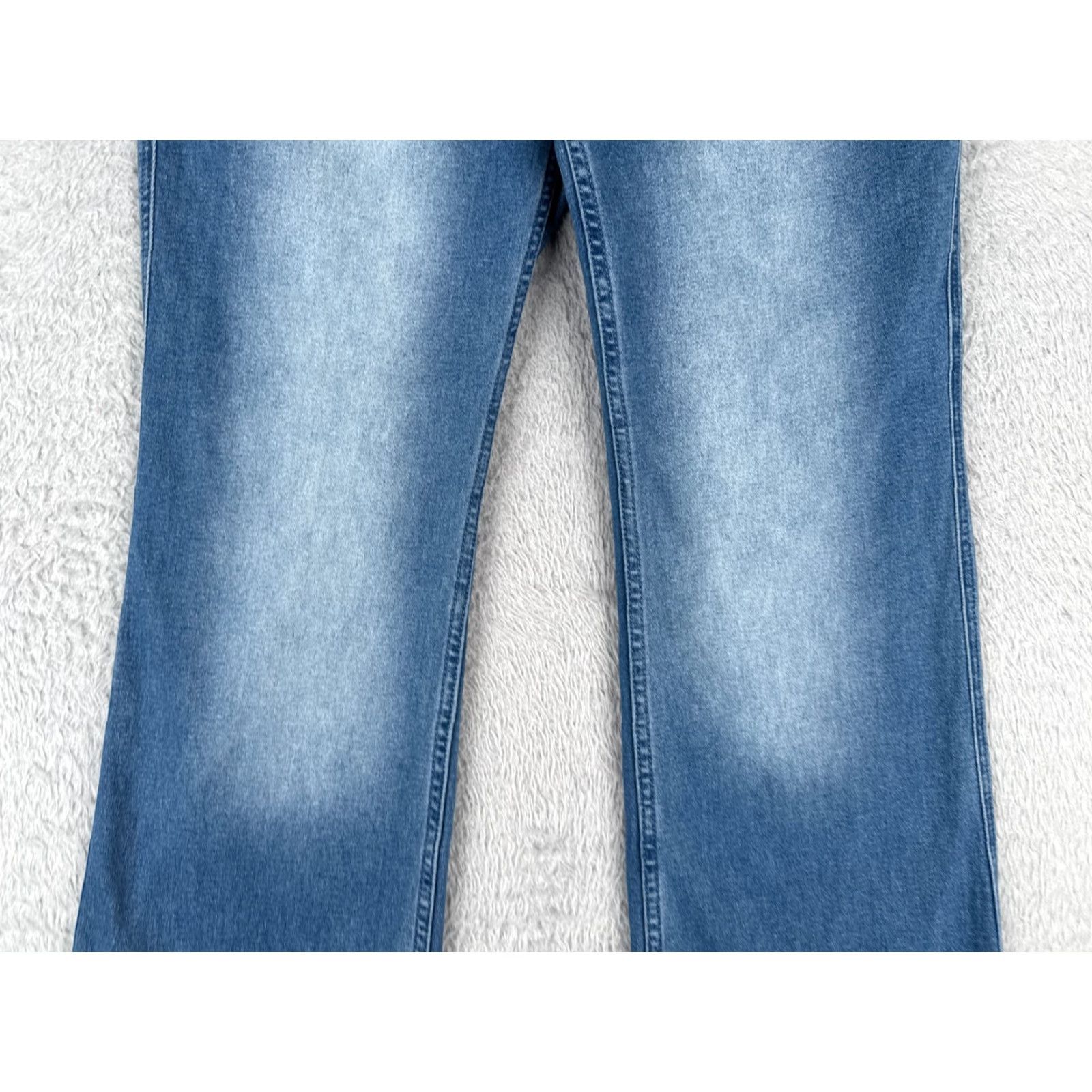 Old Navy Flamin Gals Jeans Old Navy Womens Jeans Bootcut 30x31 Blue Denim Mid Rise Cotton Blend 5-Pocket Zipper Button Stretch Regular Vintage No Size 30" / US 8 / IT 44 - 3 Thumbnail