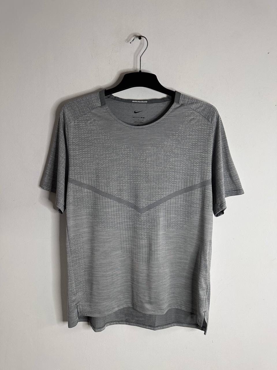 Nike Nike Dri-Fit ADV Running Tee L Reflective Performance Shirt Size US L / EU 52-54 / 3 - 2 Thumbnail