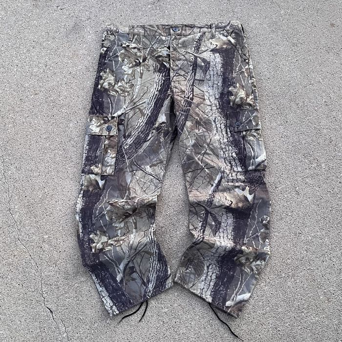 Vintage Crazy Vintage Realtree Camo Cargo Pants