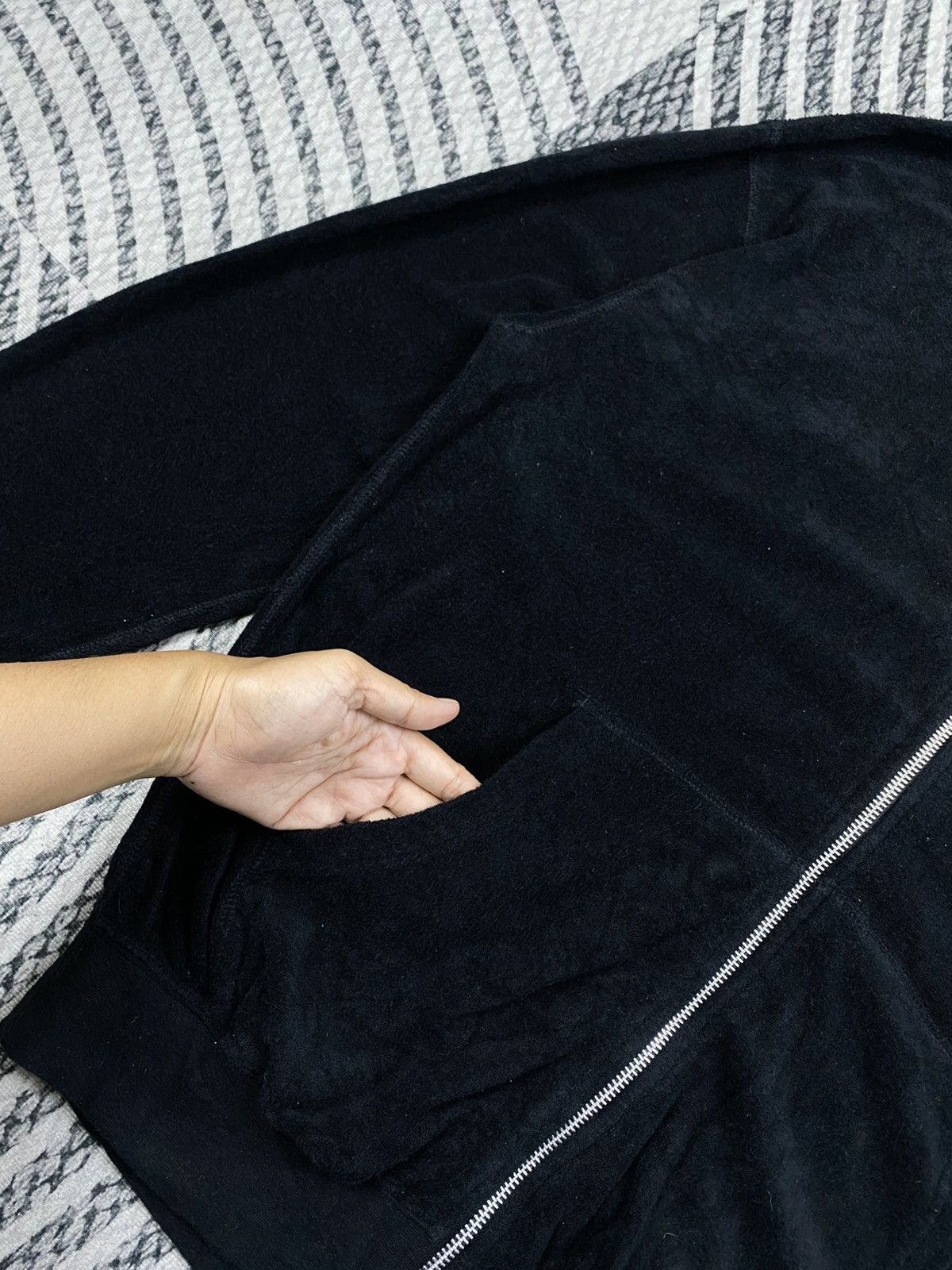 Ron Herman Vintage Ron Herman HRC Rare Black Velvet Zip-Up Hoodies Size US M / EU 48-50 / 2 - 6 Thumbnail