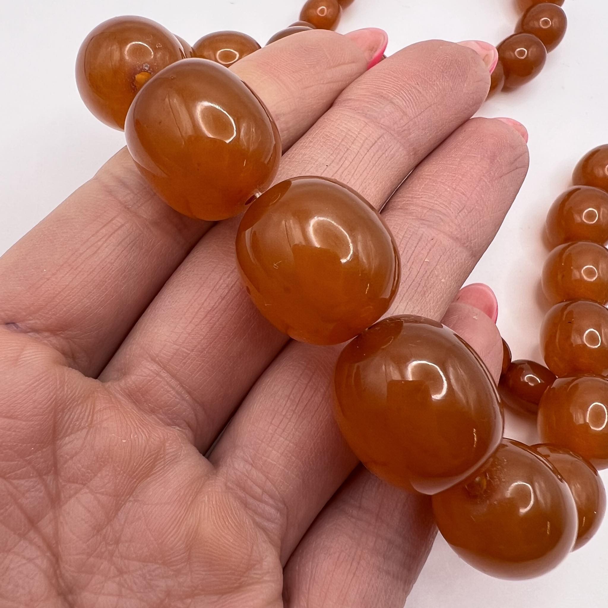 Vintage Natural Butterscotch Egg Yolk Baltic Amber Necklace