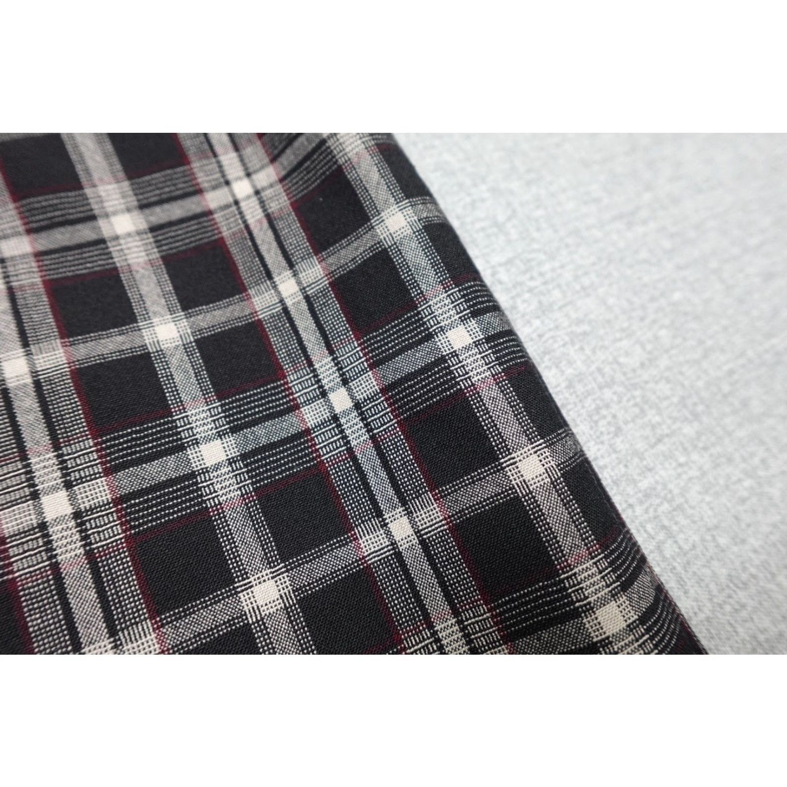Pendleton VINTAGE Pendleton Wool Shirt Men L Black Plaid 90s Button-Down Collared Long Sleeve Wool Shirt Size US L / EU 52-54 / 3 - 4 Thumbnail