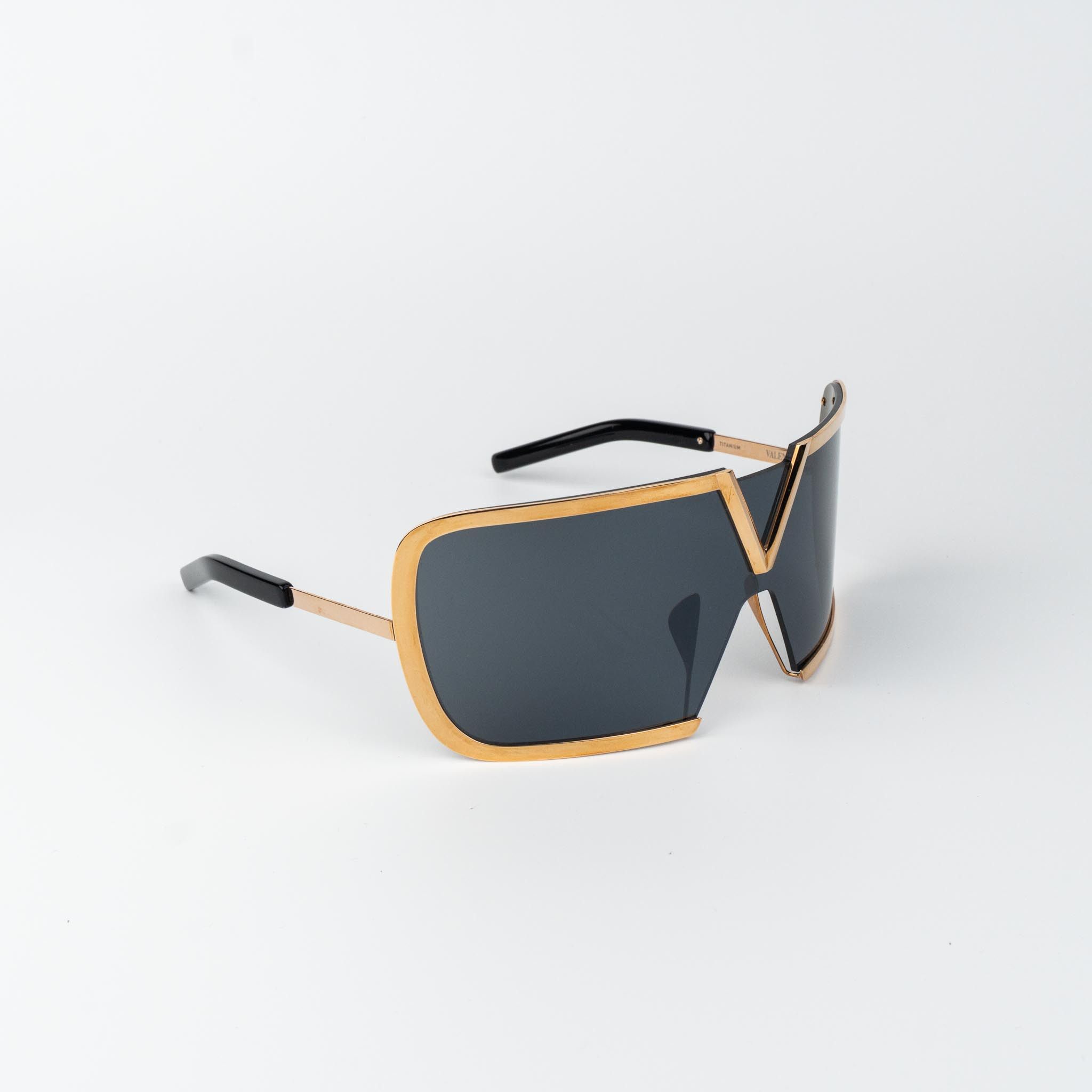 Valentino Valentino Sunglasses Titanium Mask V-ROMASK VLS-120A 146 Size ONE SIZE - 4 Thumbnail