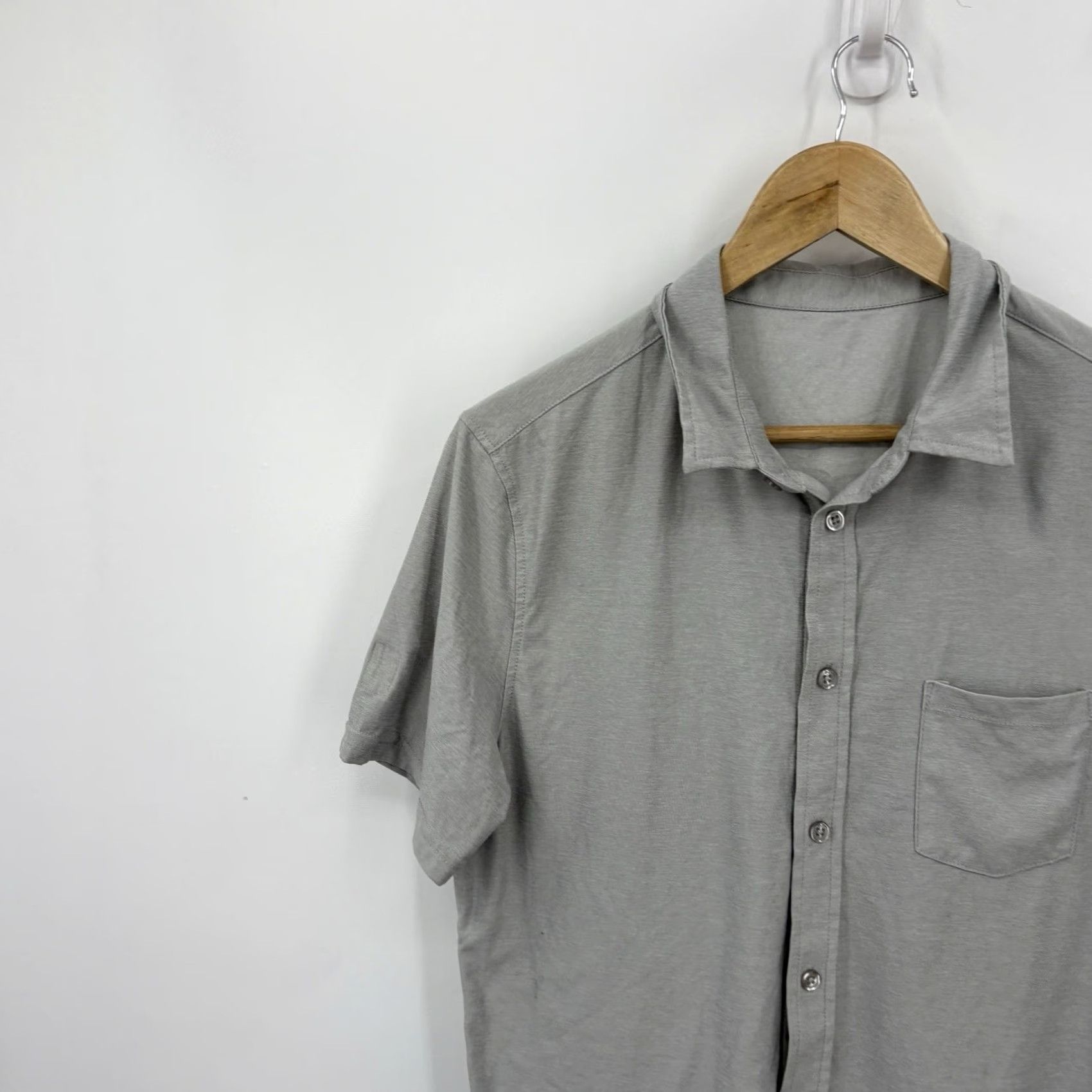 Vuori Vuori Polo Shirt Men’s Small Short Sleeve Athletic Stretch Soft Comfy Office Size US S / EU 44-46 / 1 - 2 Thumbnail