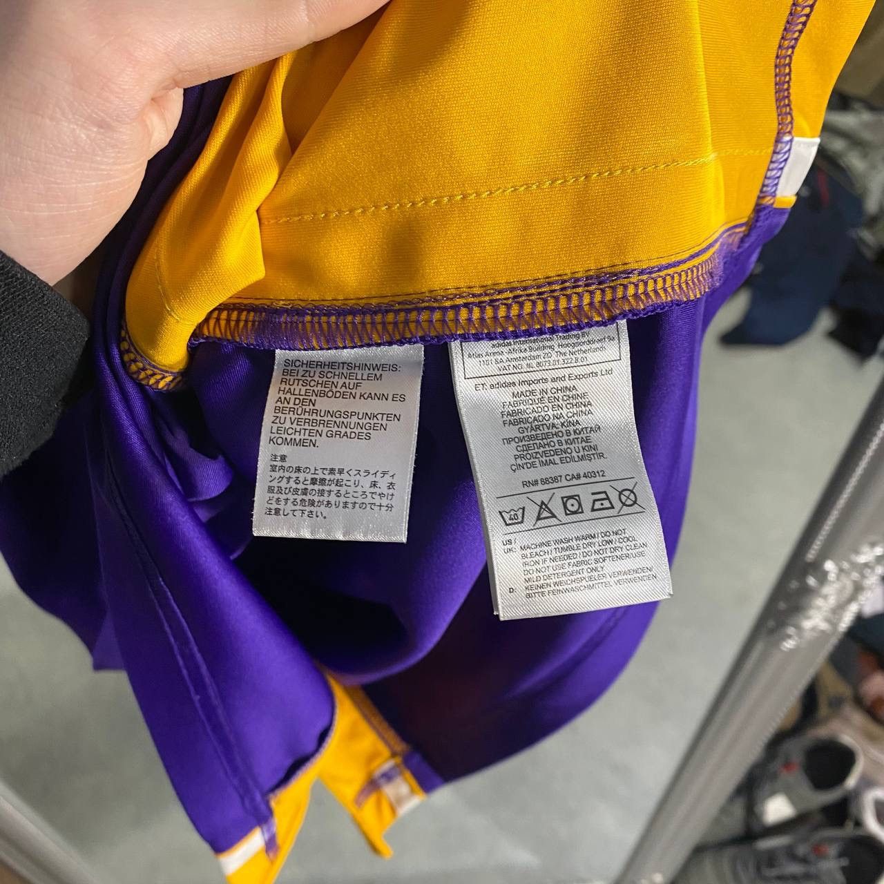 NBA Laker #8 Kobe Bryant Jersey Double Stitched Purple Size US M / EU 48-50 / 2 - 7 Thumbnail