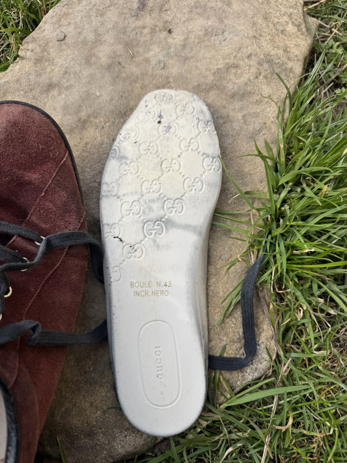 Gucci Gucci Low Top Suede Sneakers Size US 11 / EU 44 - 18 Thumbnail