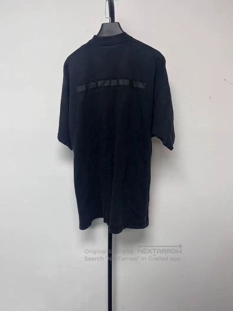 Balenciaga Balenciaga Solid Color Round Neck Pullover Short Sleeve Size S / US 4 / IT 40 - 1 Thumbnail