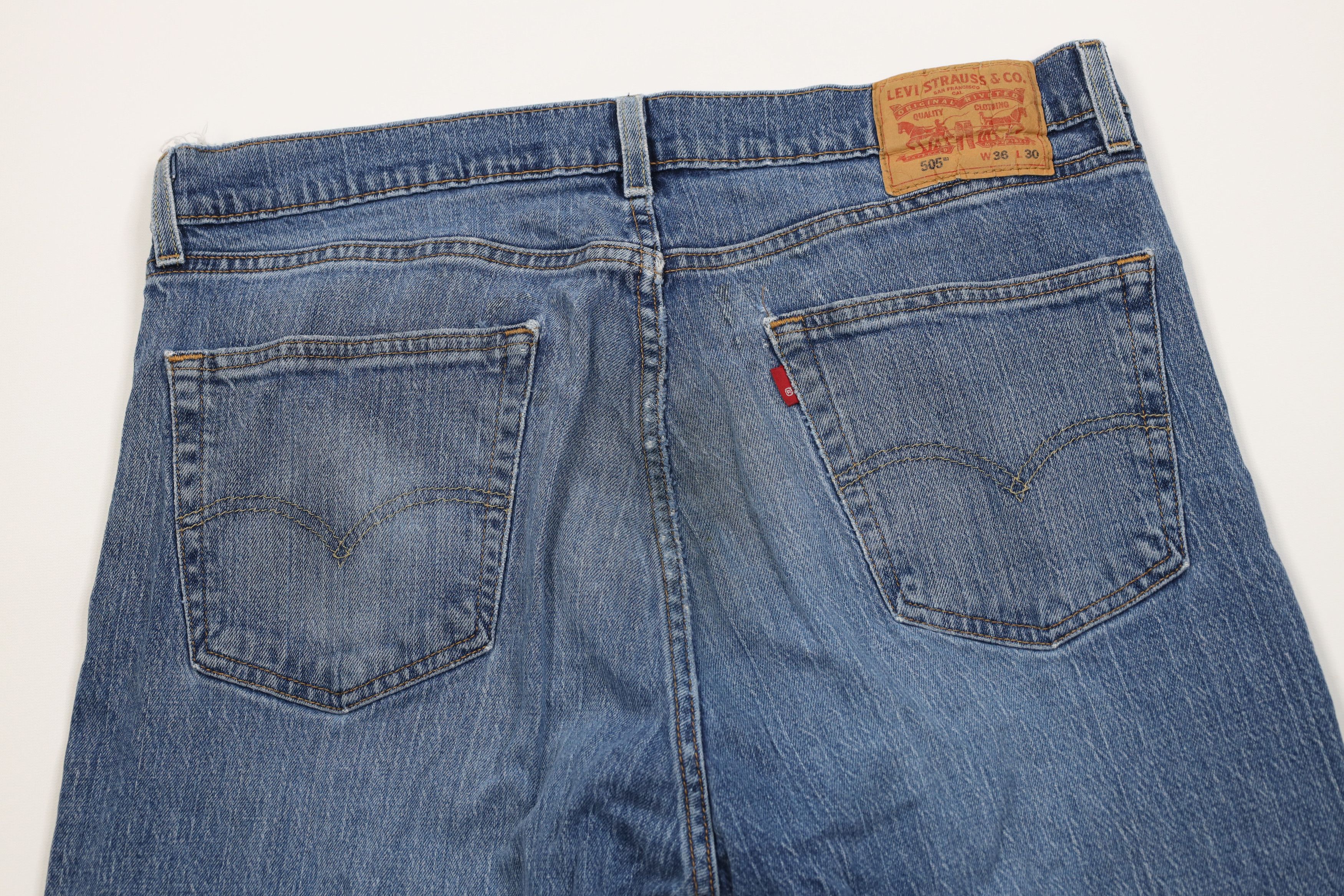 Levi's Vintage Y2K Levis 505 Regular Fit Straight Leg Denim Jeans Size US 36 / EU 52 - 14 Thumbnail