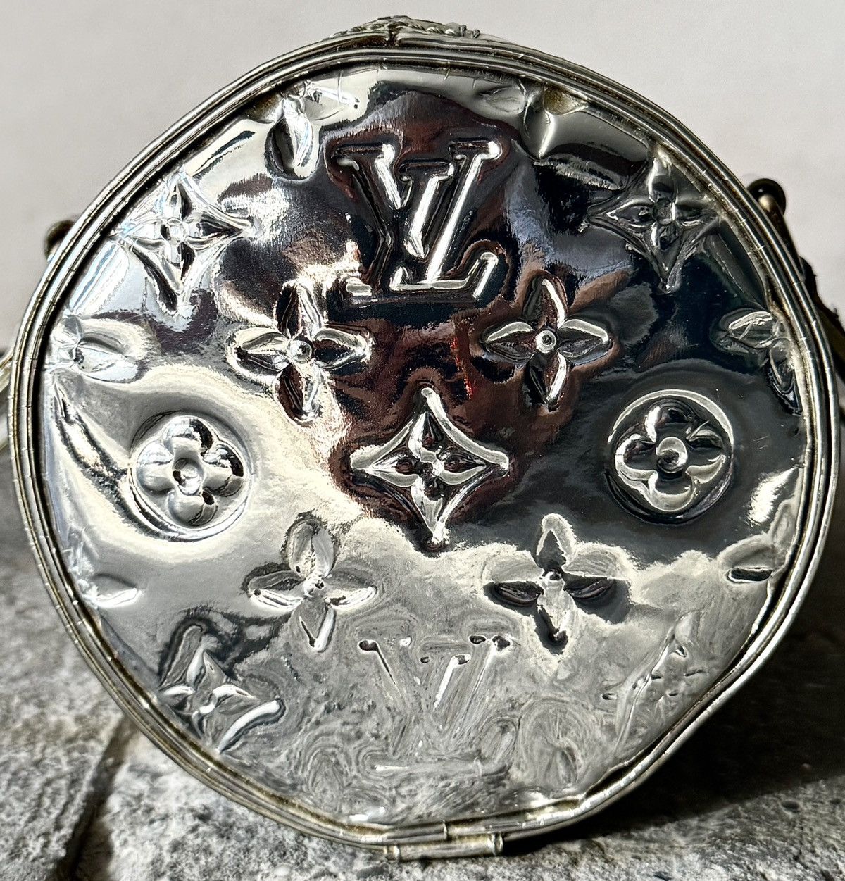 Louis Vuitton Louis Vuitton - Marc Jacobs - 2006 - Silver Miroir Papillon Size ONE SIZE - 13 Thumbnail