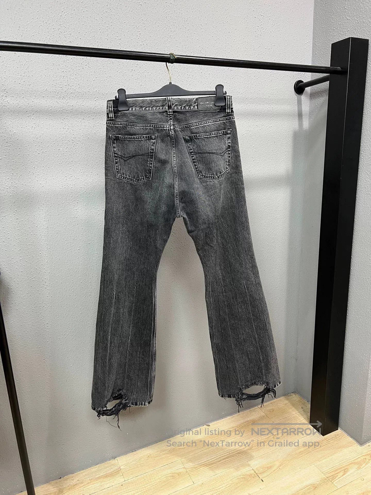 Balenciaga Balenciaga Destroyed Flare Denim Pants. Size 28" / US 6 / IT 42 - 2 Thumbnail